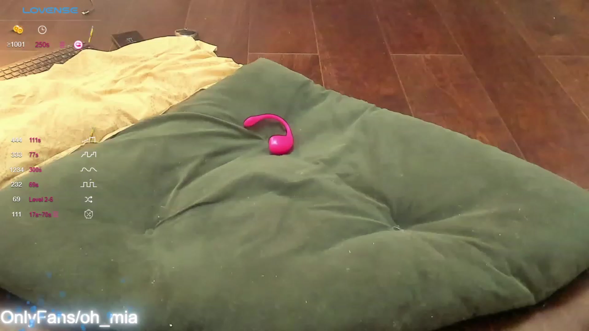 Gallery image thumbnail from OhMyMiaa's myfreecams stream on, 10/02/2023, 06:23 image 11 of 20