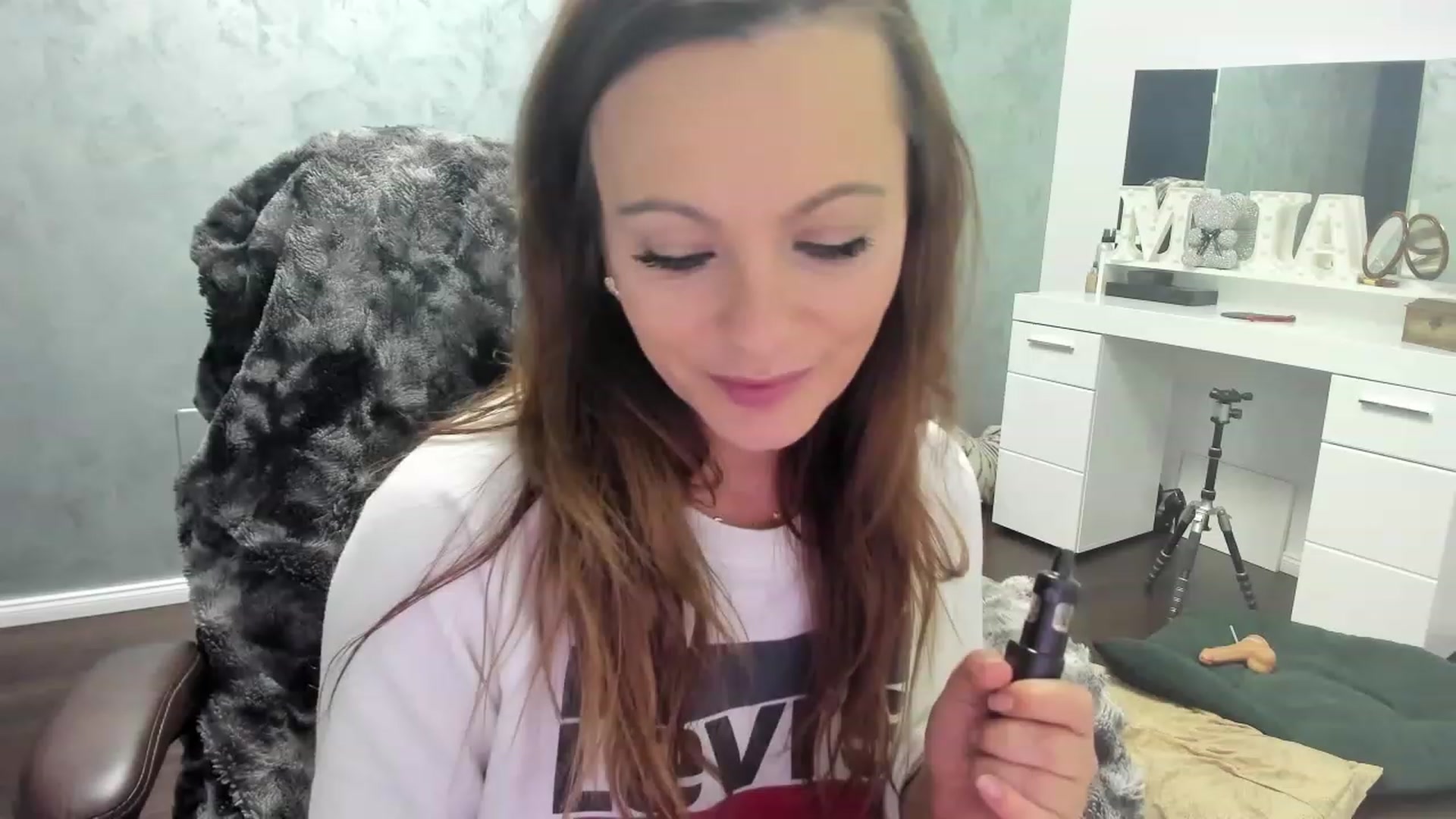 Gallery image thumbnail from OhMyMiaa's myfreecams stream on, 10/29/2023, 10:19 image 20 of 20