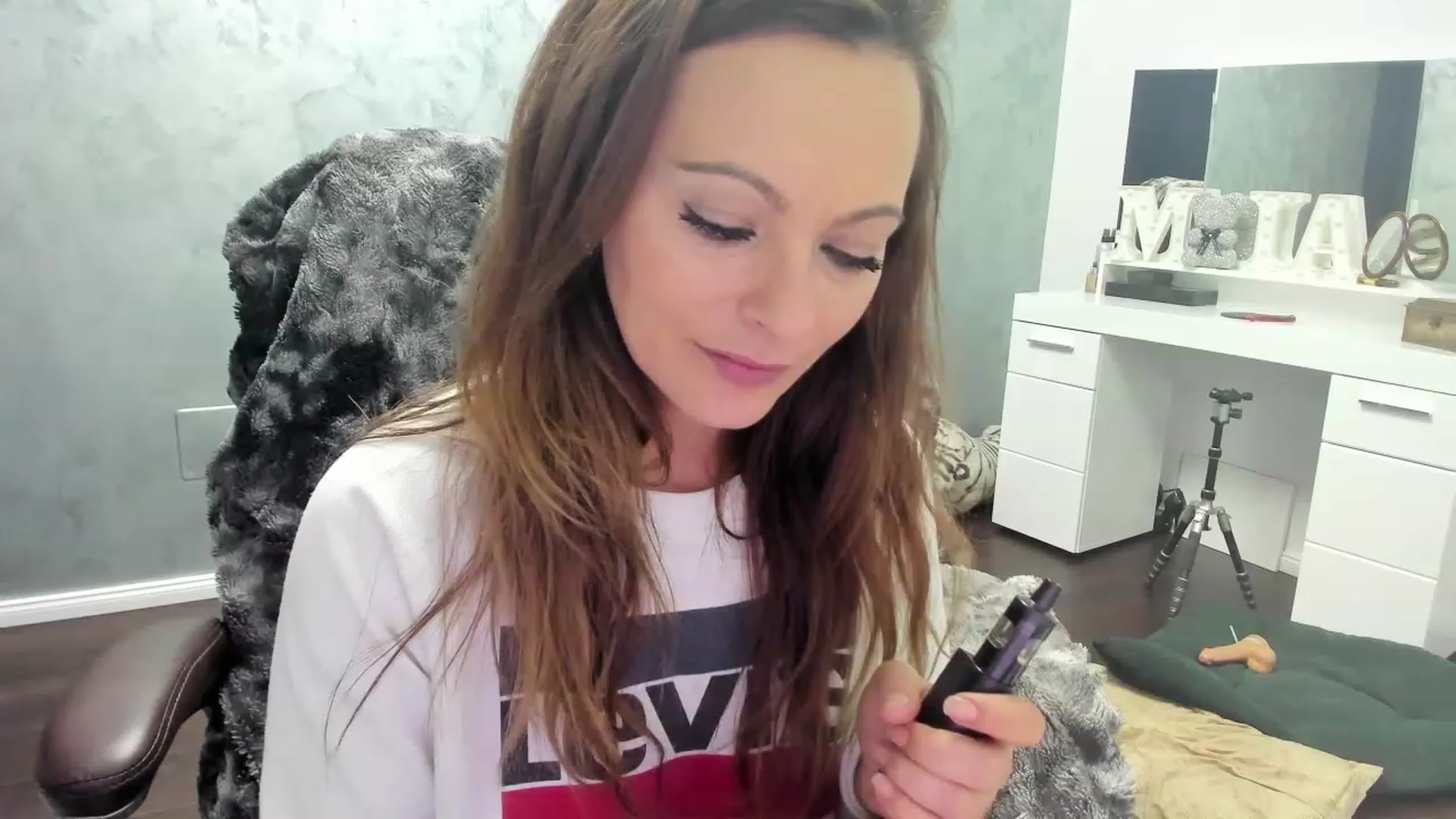 Gallery image thumbnail from OhMyMiaa's myfreecams stream on, 10/29/2023, 11:03 image 1 of 20