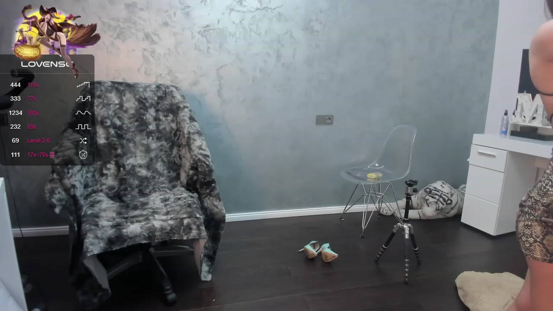 Gallery image thumbnail from OhMyMiaa's myfreecams stream on, 10/31/2023, 06:53 image 13 of 20