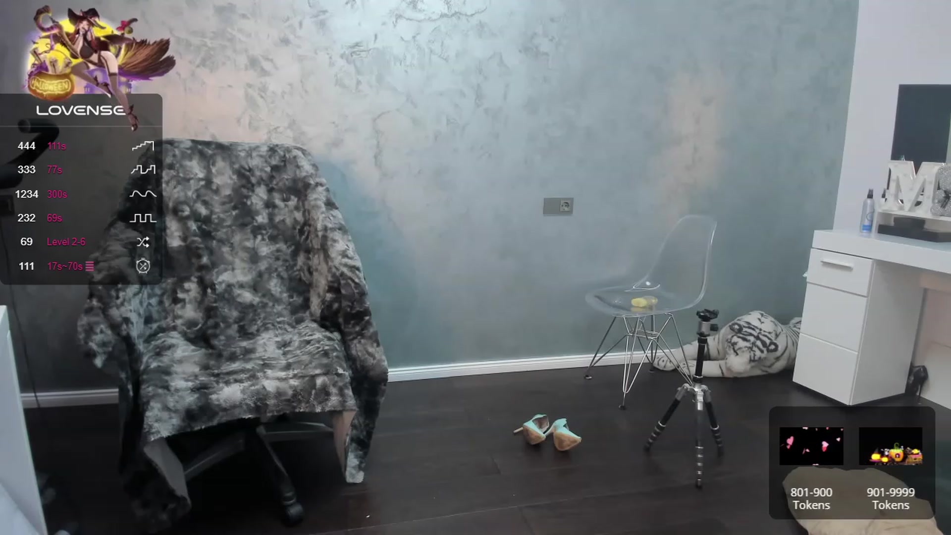 Gallery image thumbnail from OhMyMiaa's myfreecams stream on, 10/31/2023, 06:53 image 11 of 20