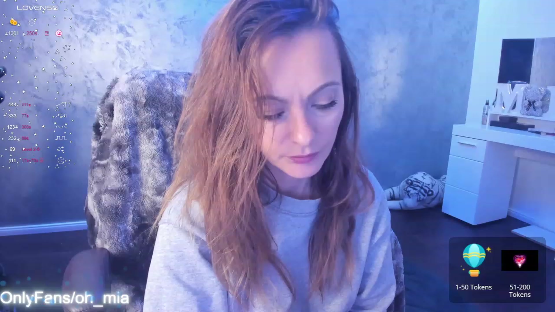 Gallery image thumbnail from OhMyMiaa's myfreecams stream on, 11/13/2023, 14:01 image 8 of 20