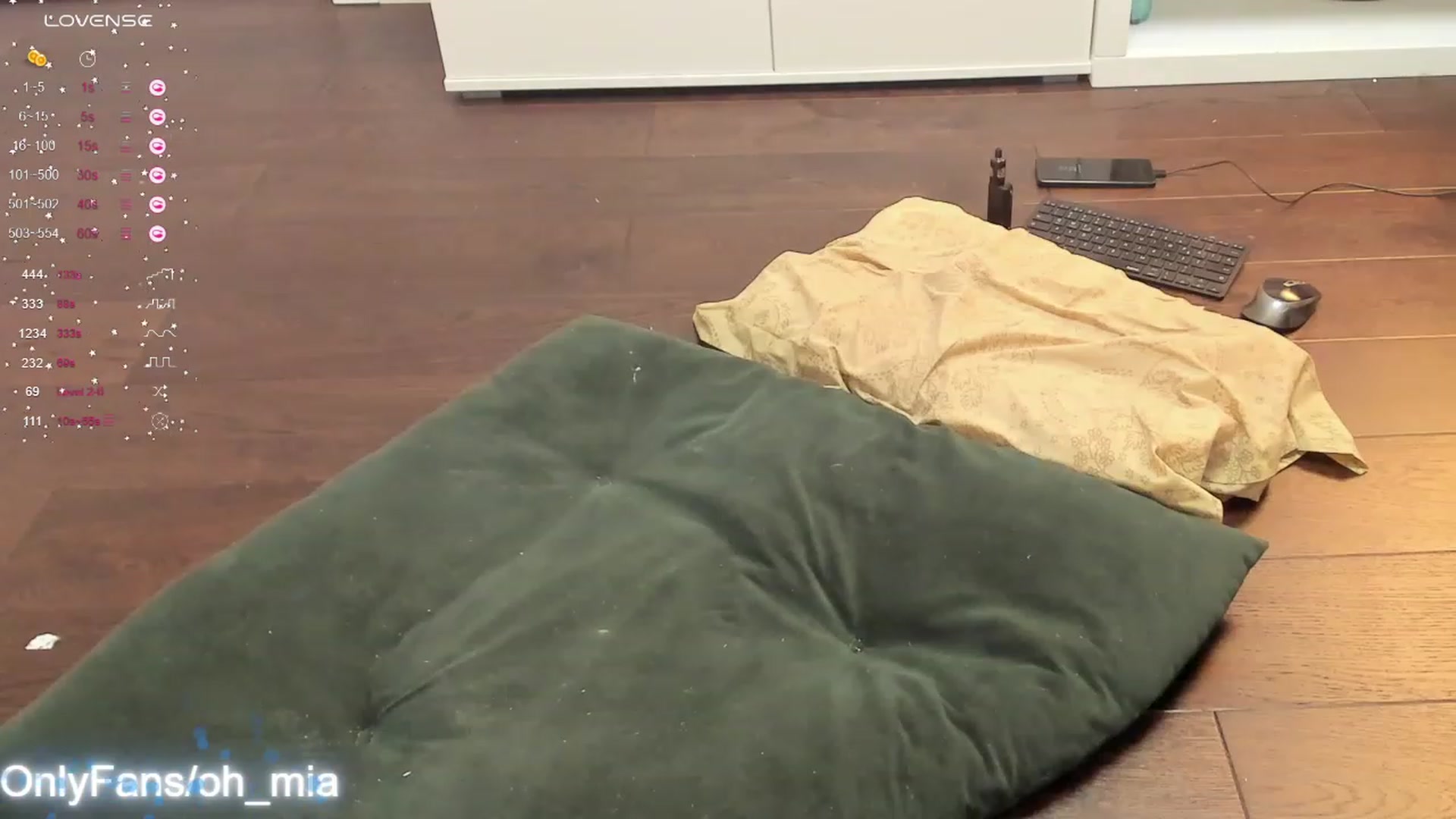 Gallery image thumbnail from OhMyMiaa's myfreecams stream on, 11/28/2023, 10:39 image 4 of 20