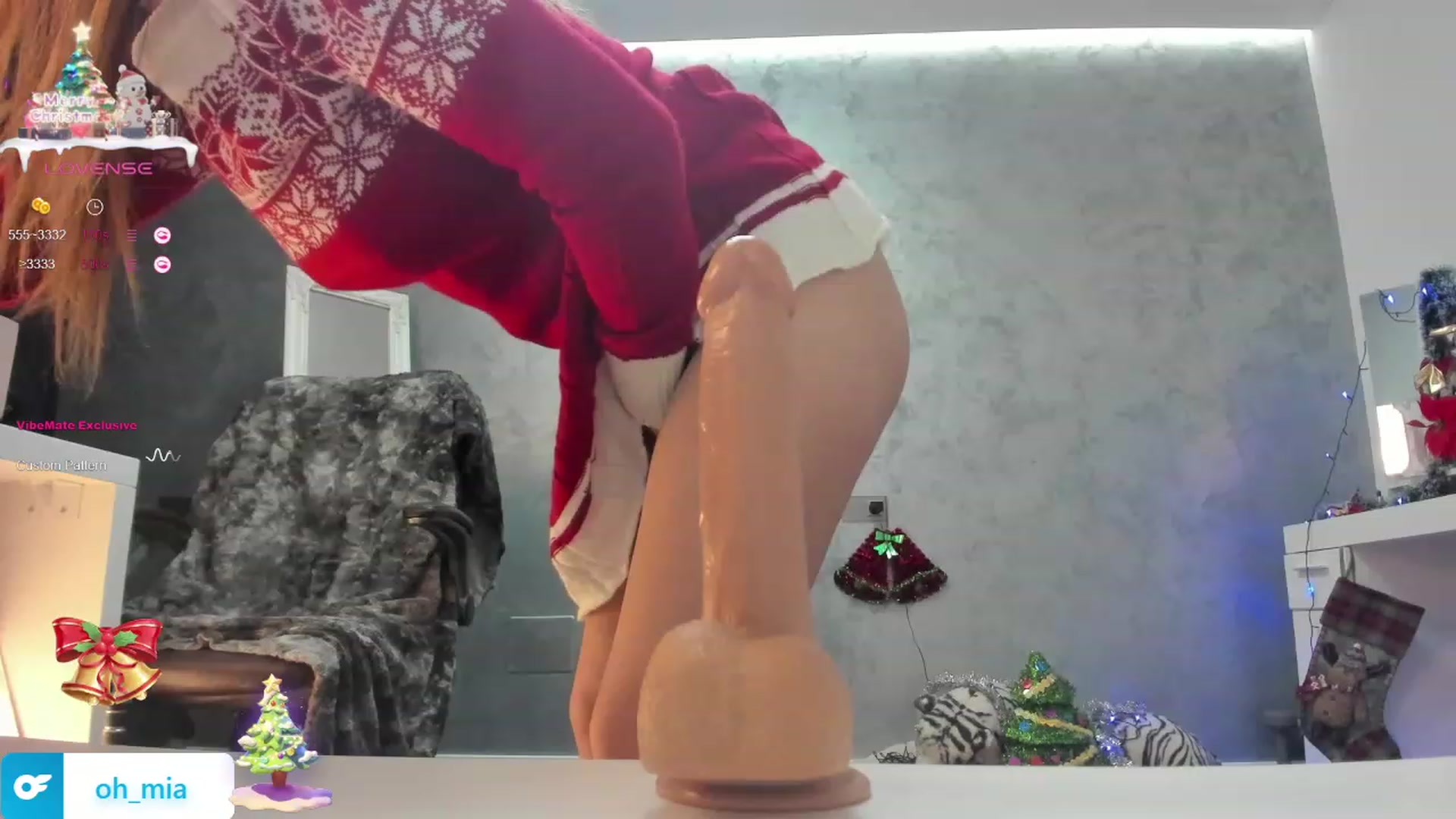 Gallery image thumbnail from OhMyMiaa's myfreecams stream on, 12/24/2023, 08:25 image 9 of 20