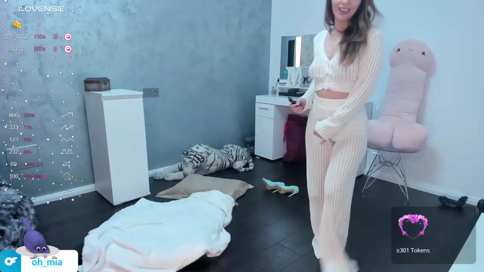 Gallery image thumbnail from OhMyMiaa's myfreecams stream on, 01/11/2024, 07:42 image 3 of 20
