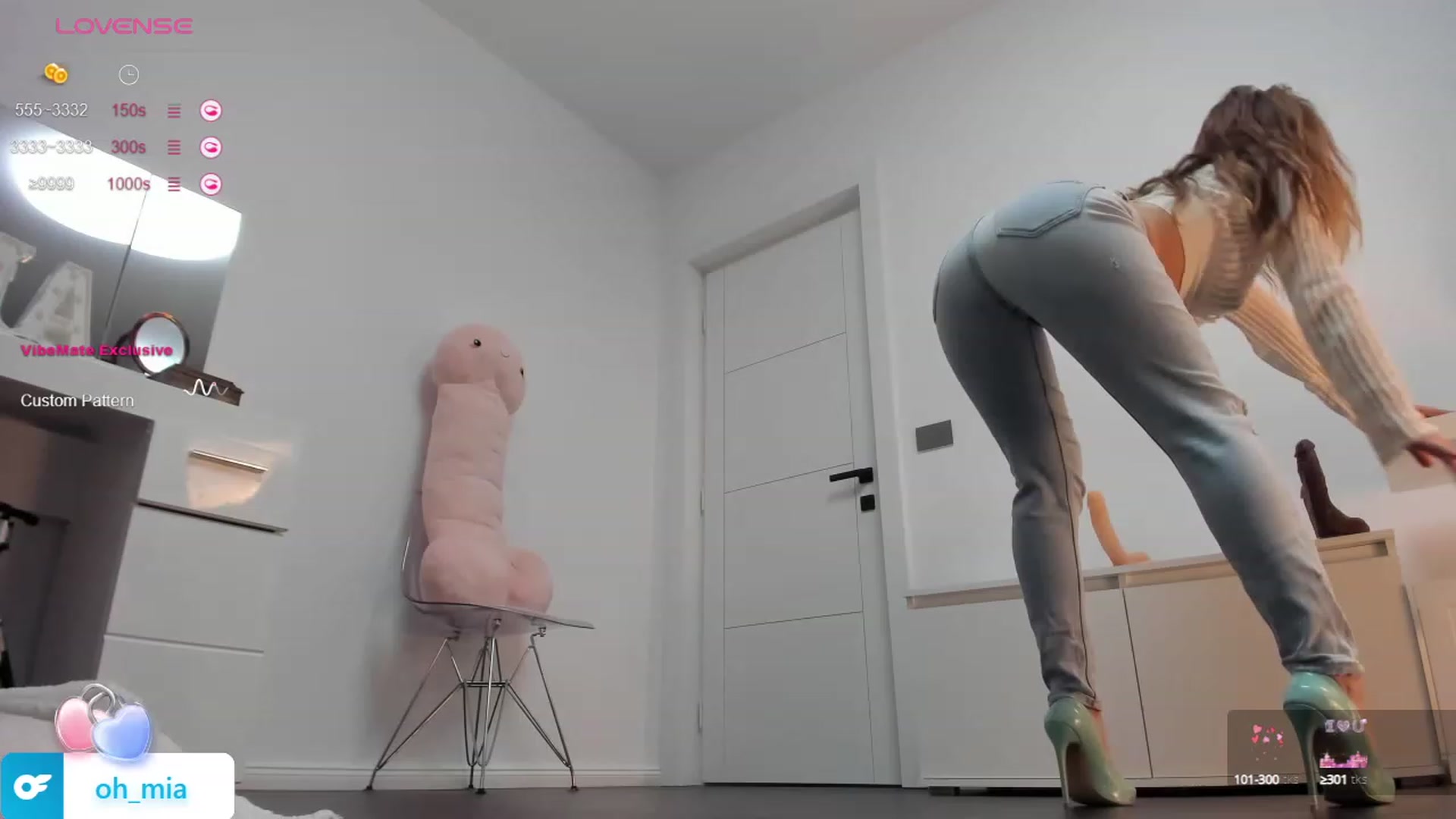 Gallery image thumbnail from OhMyMiaa's myfreecams stream on, 02/04/2024, 08:14 image 2 of 20