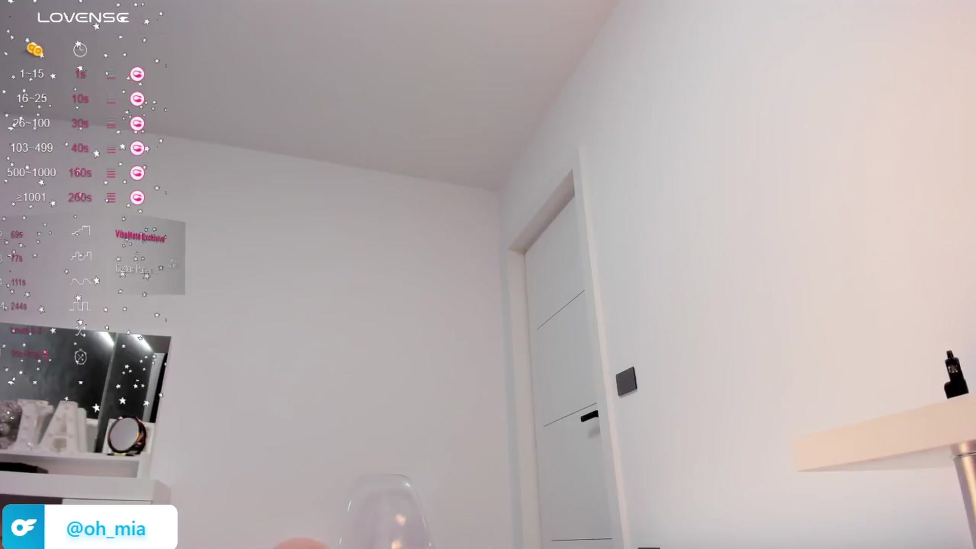 Gallery image thumbnail from OhMyMiaa's myfreecams stream on, 04/22/2024, 07:36 image 1 of 20