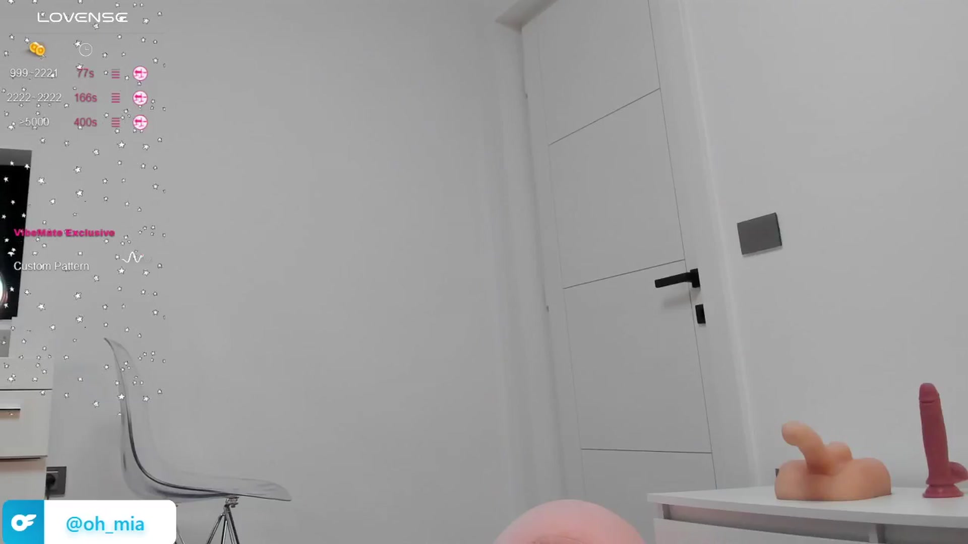 Gallery image thumbnail from OhMyMiaa's myfreecams stream on, 05/14/2024, 08:04 image 3 of 20
