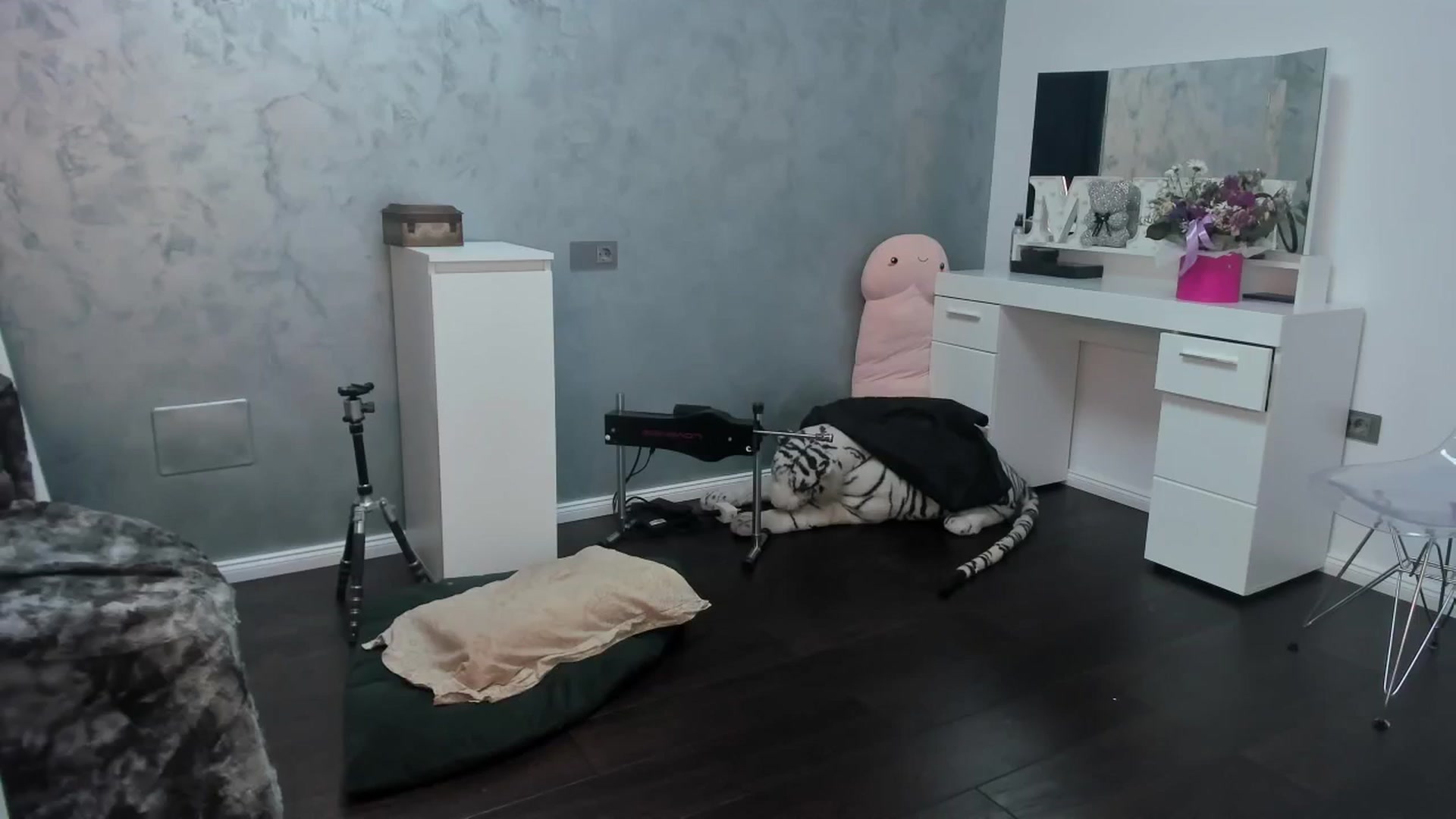 Gallery image thumbnail from OhMyMiaa's myfreecams stream on, 07/01/2024, 07:57 image 13 of 20