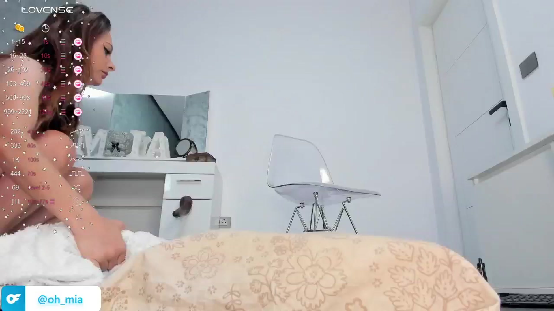 Gallery image thumbnail from OhMyMiaa's myfreecams stream on, 07/13/2024, 09:58 image 1 of 20