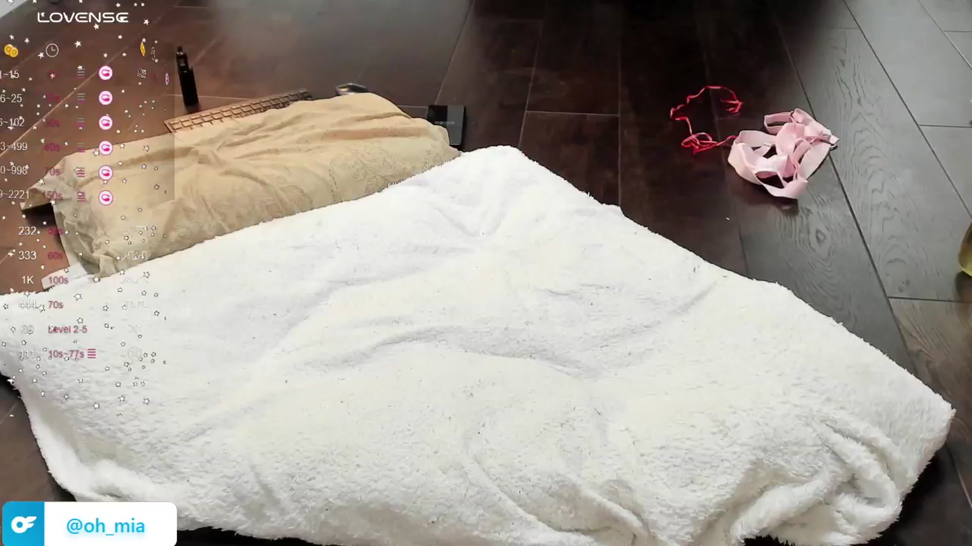 Gallery image thumbnail from OhMyMiaa's myfreecams stream on, 07/14/2024, 06:57 image 14 of 20