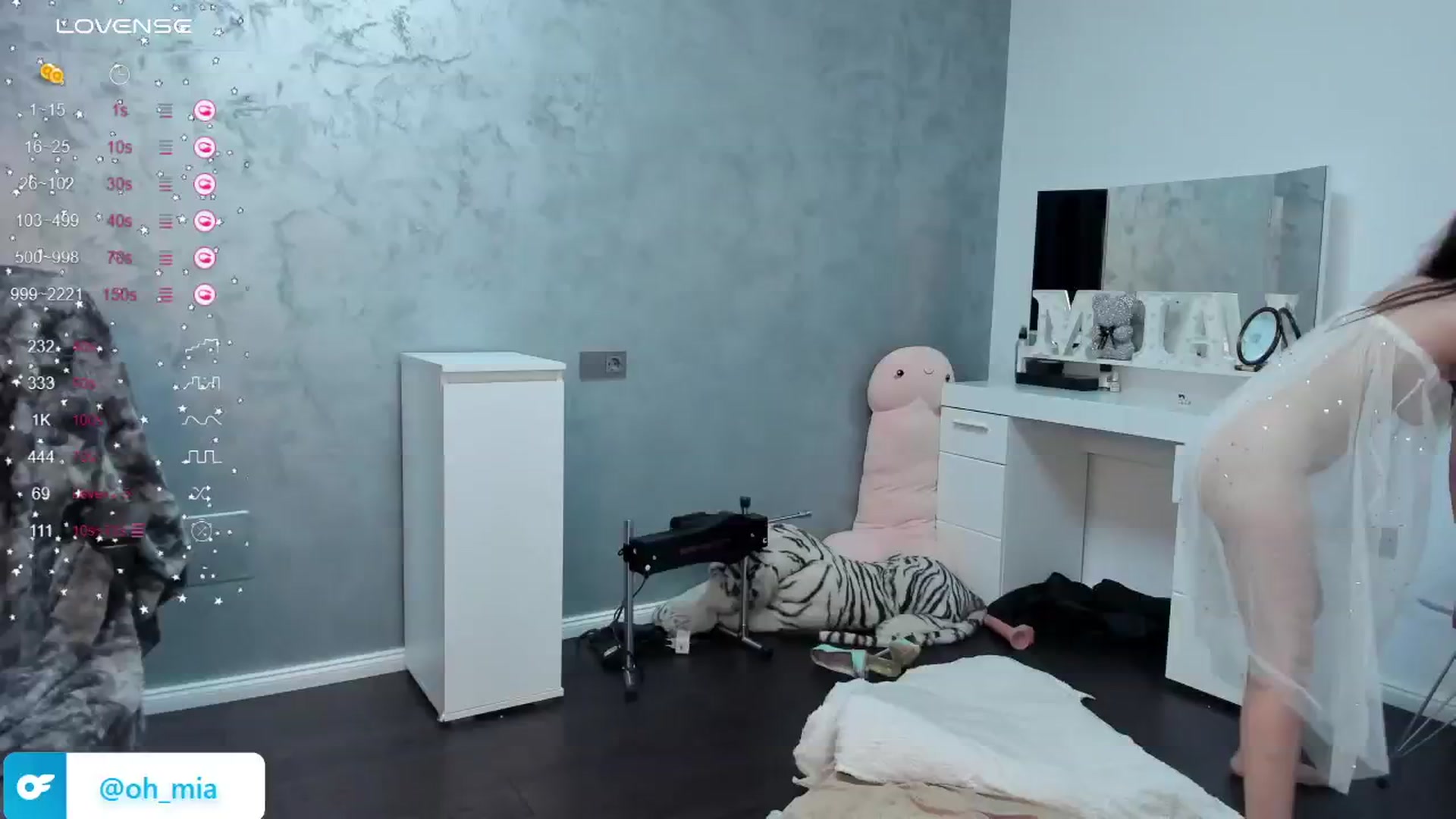 Gallery image thumbnail from OhMyMiaa's myfreecams stream on, 07/20/2024, 07:44 image 3 of 20