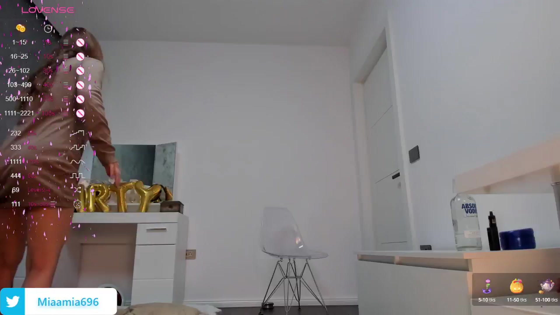 Gallery image thumbnail from OhMyMiaa's myfreecams stream on, 10/24/2024, 06:38 image 2 of 20