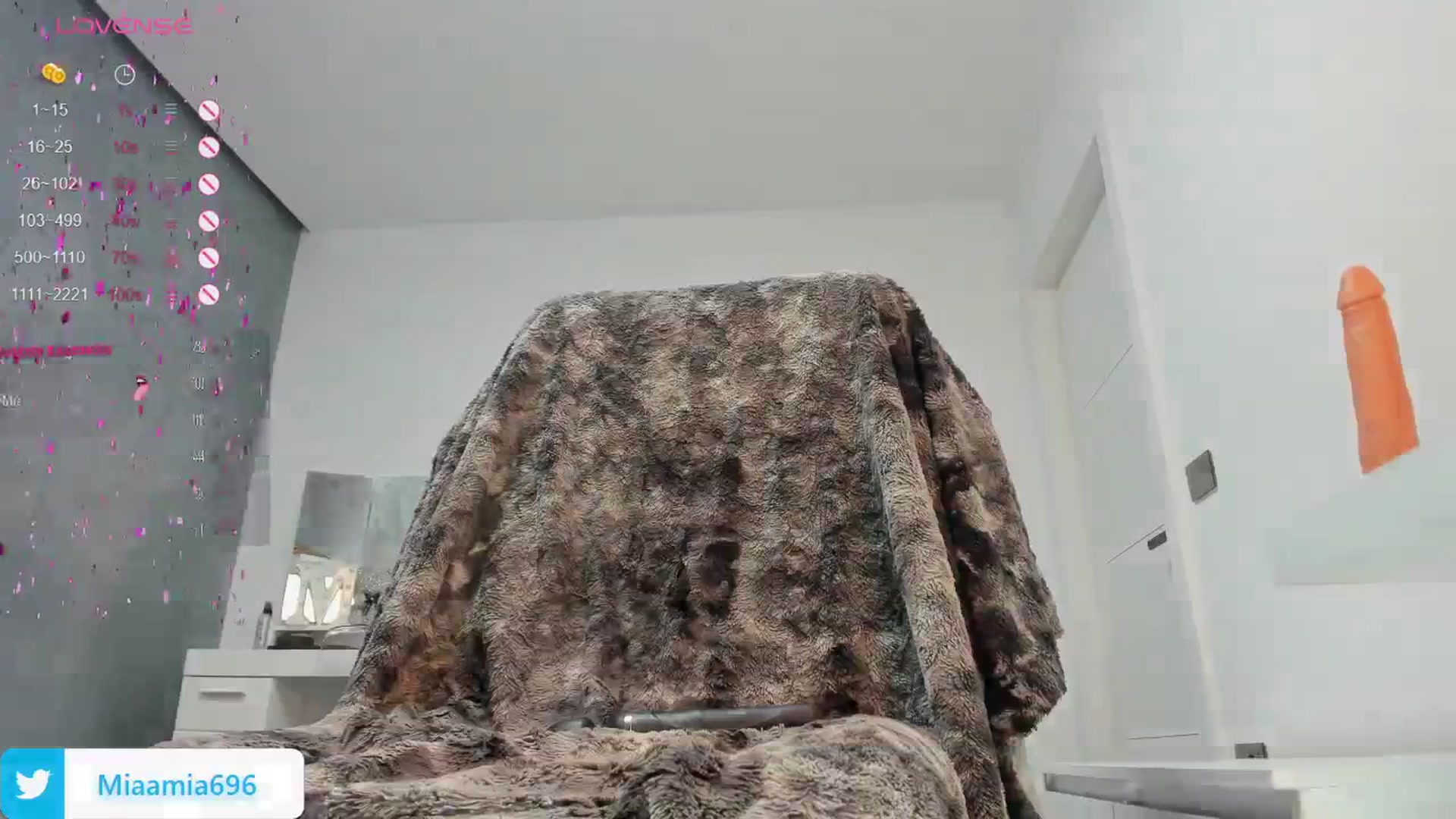 Gallery image thumbnail from OhMyMiaa's myfreecams stream on, 10/27/2024, 07:36 image 11 of 20