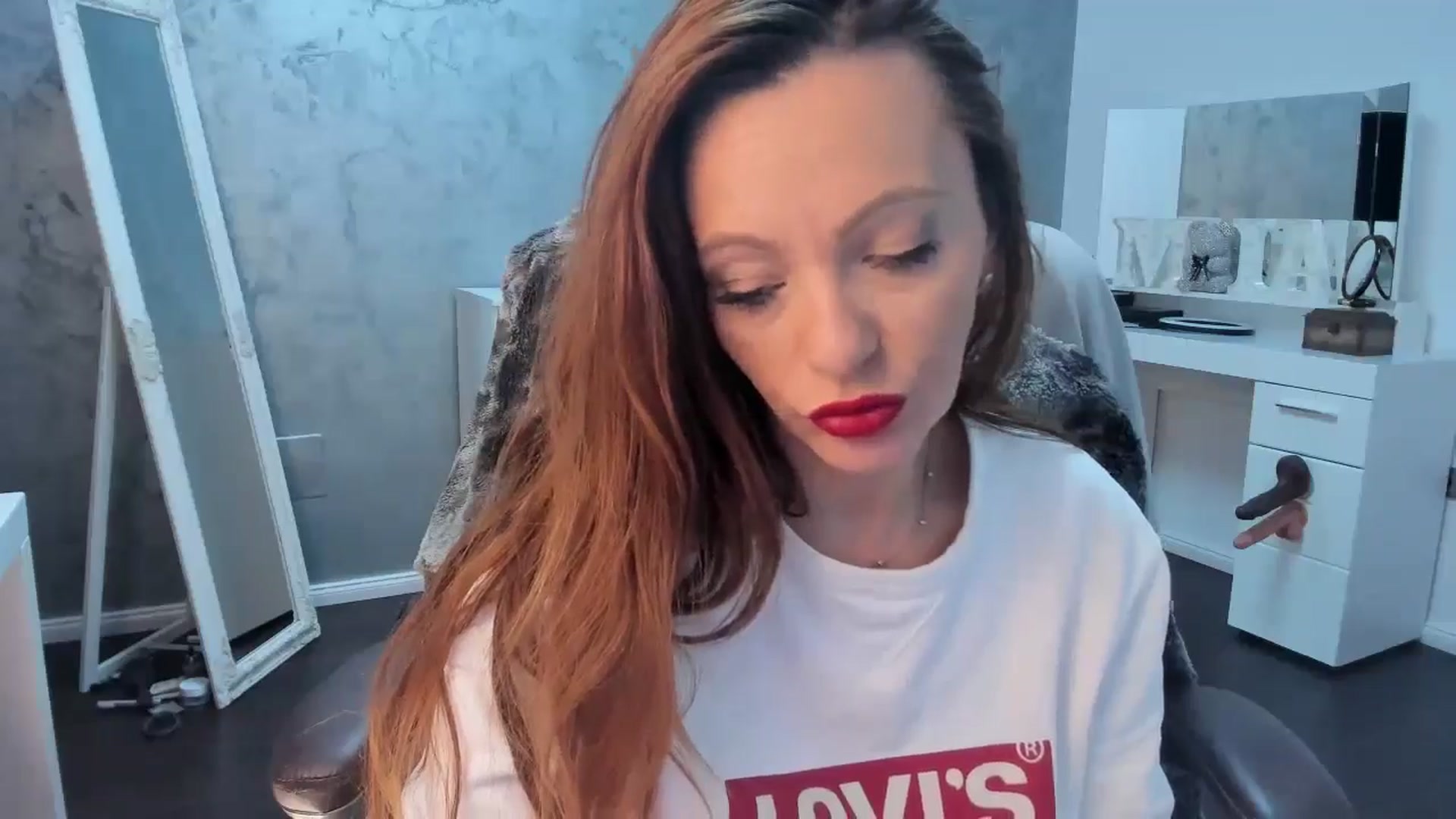 Gallery image thumbnail from OhMyMiaa's myfreecams stream on, 11/20/2024, 11:10 image 6 of 20
