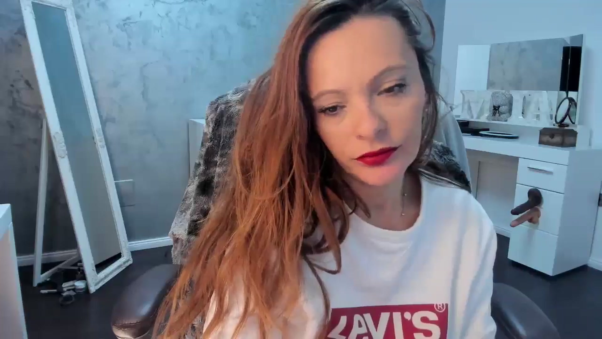 Gallery image thumbnail from OhMyMiaa's myfreecams stream on, 11/20/2024, 11:10 image 15 of 20