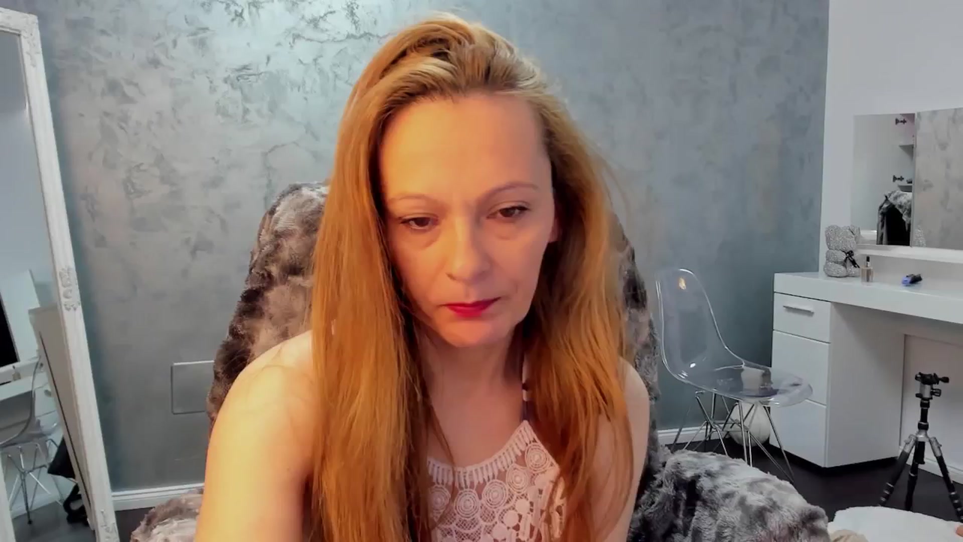 Gallery image thumbnail from OhMyMiaa's myfreecams stream on, 01/28/2026, 10:01 image 19 of 20
