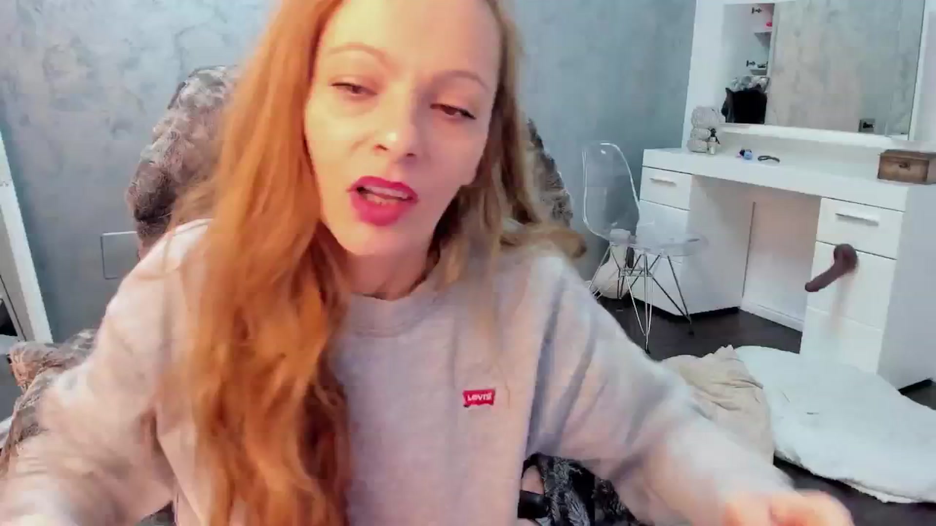 Gallery image thumbnail from OhMyMiaa's myfreecams stream on, 02/09/2026, 12:39 image 15 of 20