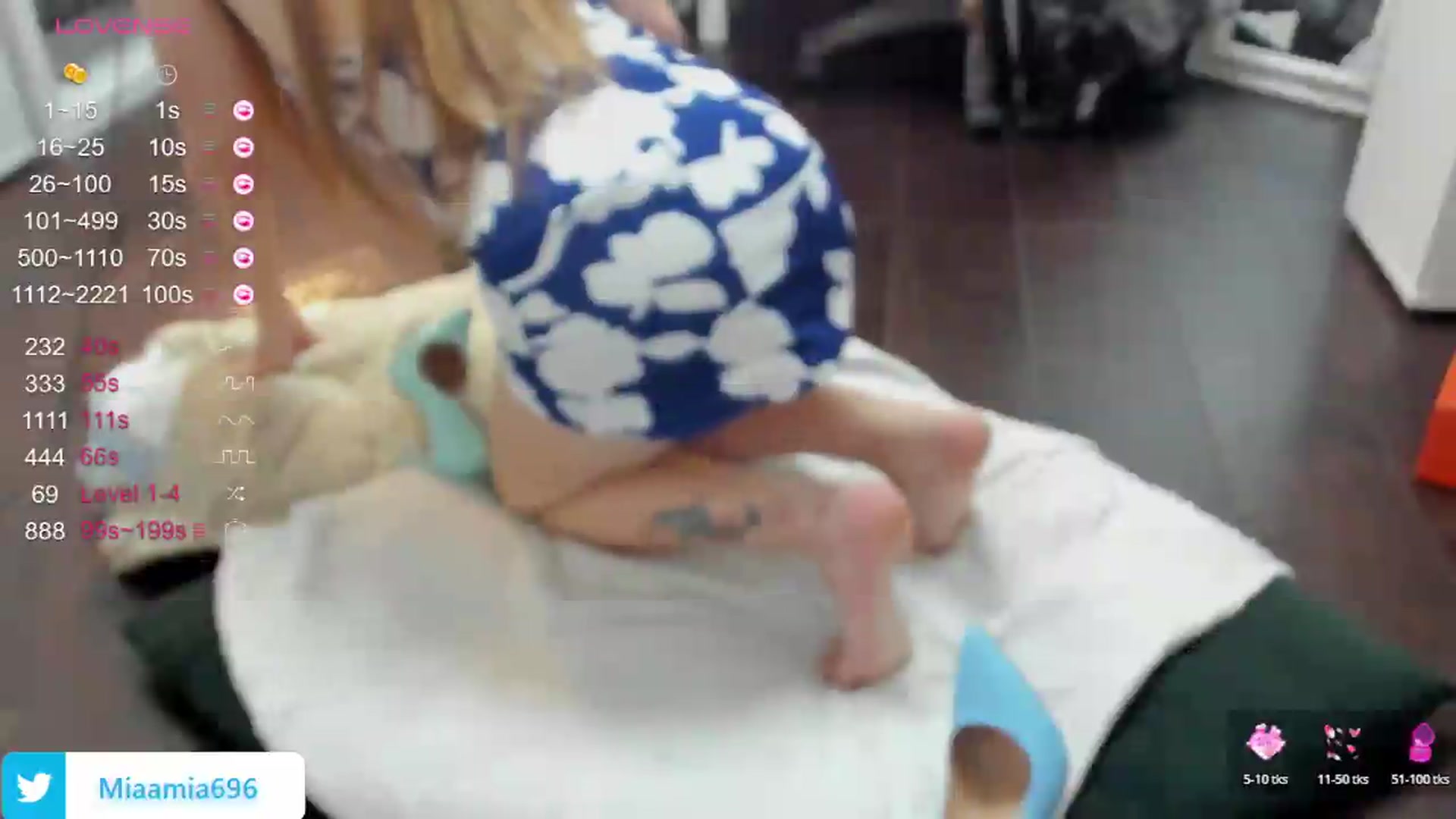 Gallery image thumbnail from OhMyMiaa's myfreecams stream on, 05/14/2026, 07:15 image 16 of 20