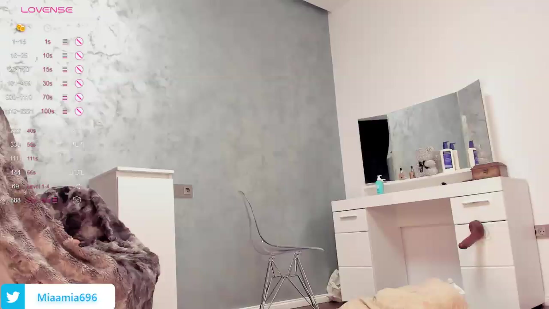 Gallery image thumbnail from OhMyMiaa's myfreecams stream on, 08/19/2026, 09:34 image 3 of 20