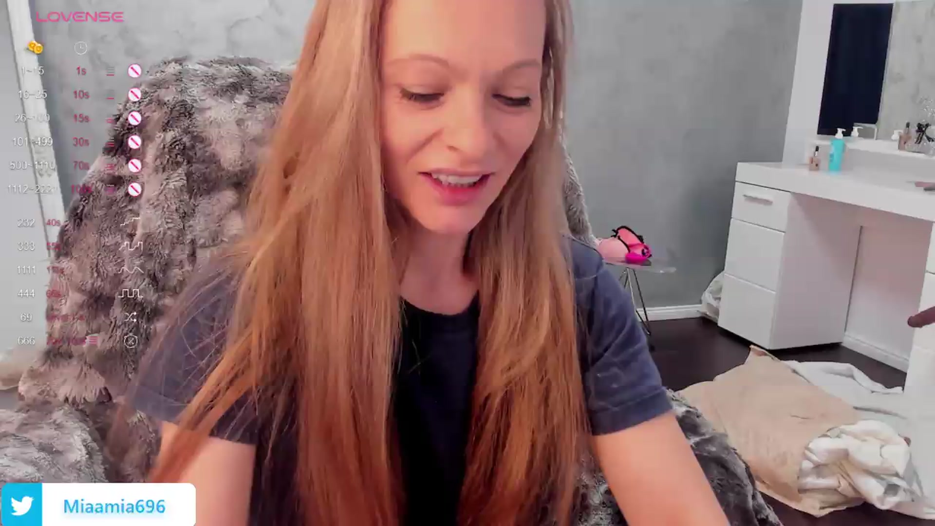 Gallery image thumbnail from OhMyMiaa's myfreecams stream on, 08/21/2026, 09:53 image 7 of 20