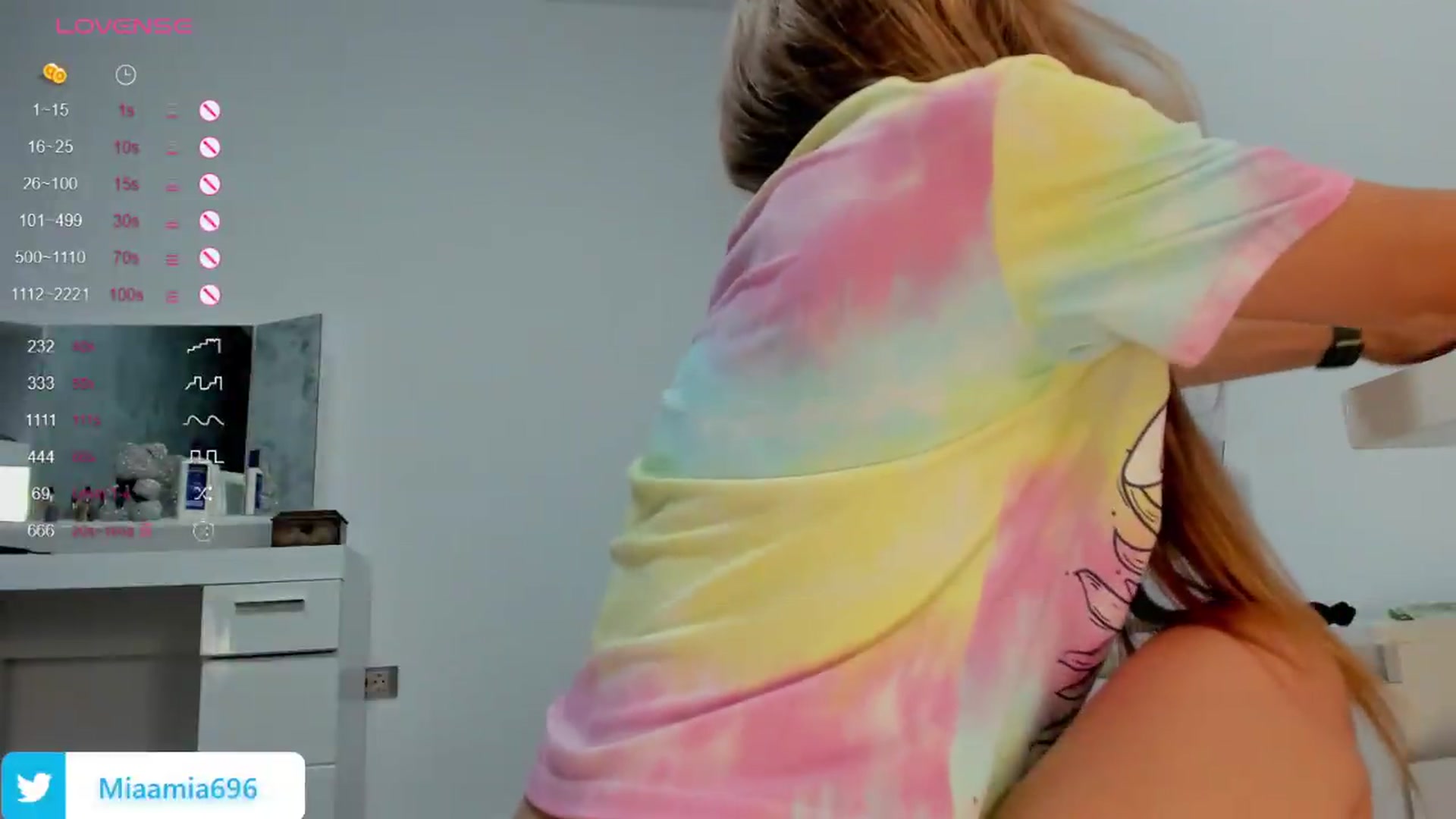 Gallery image thumbnail from OhMyMiaa's myfreecams stream on, 08/31/2026, 10:24 image 5 of 20