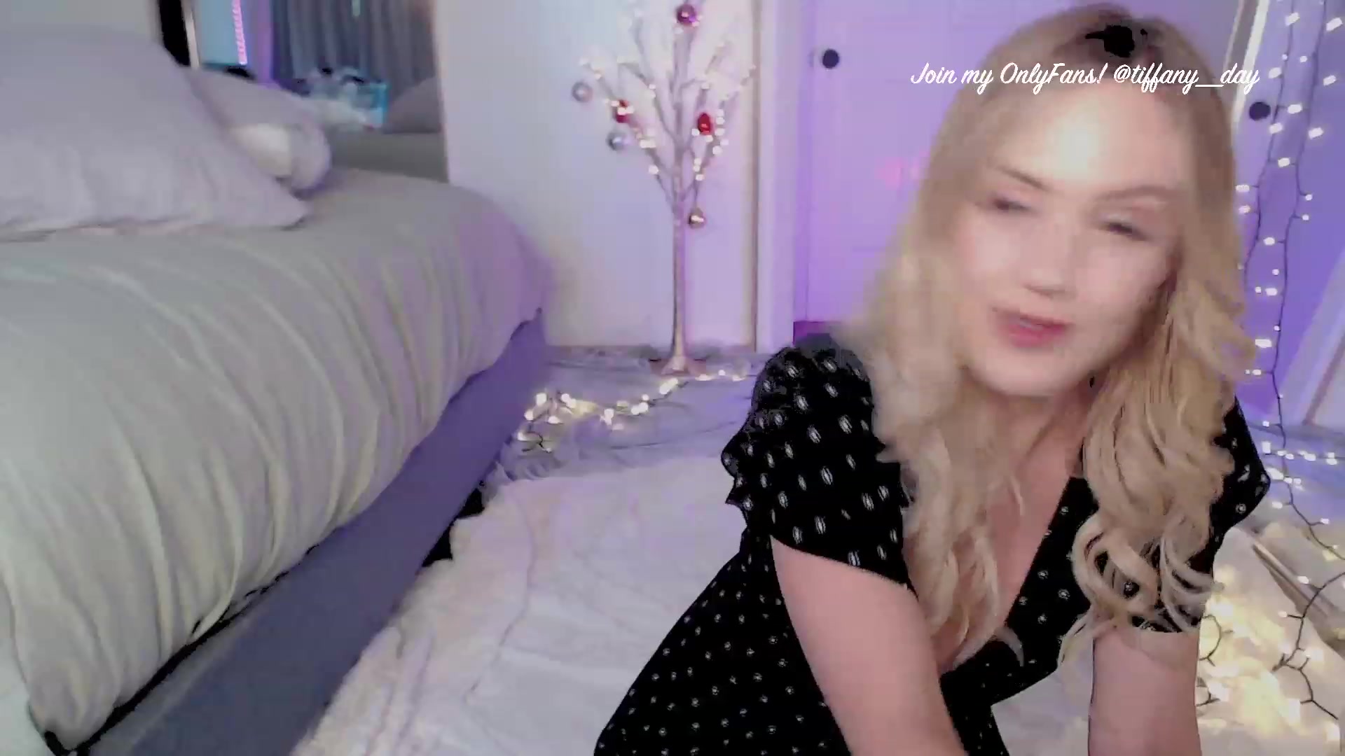 Gallery image thumbnail from OhTiffany's myfreecams stream on, 12/08/2022, 07:39 image 10 of 20