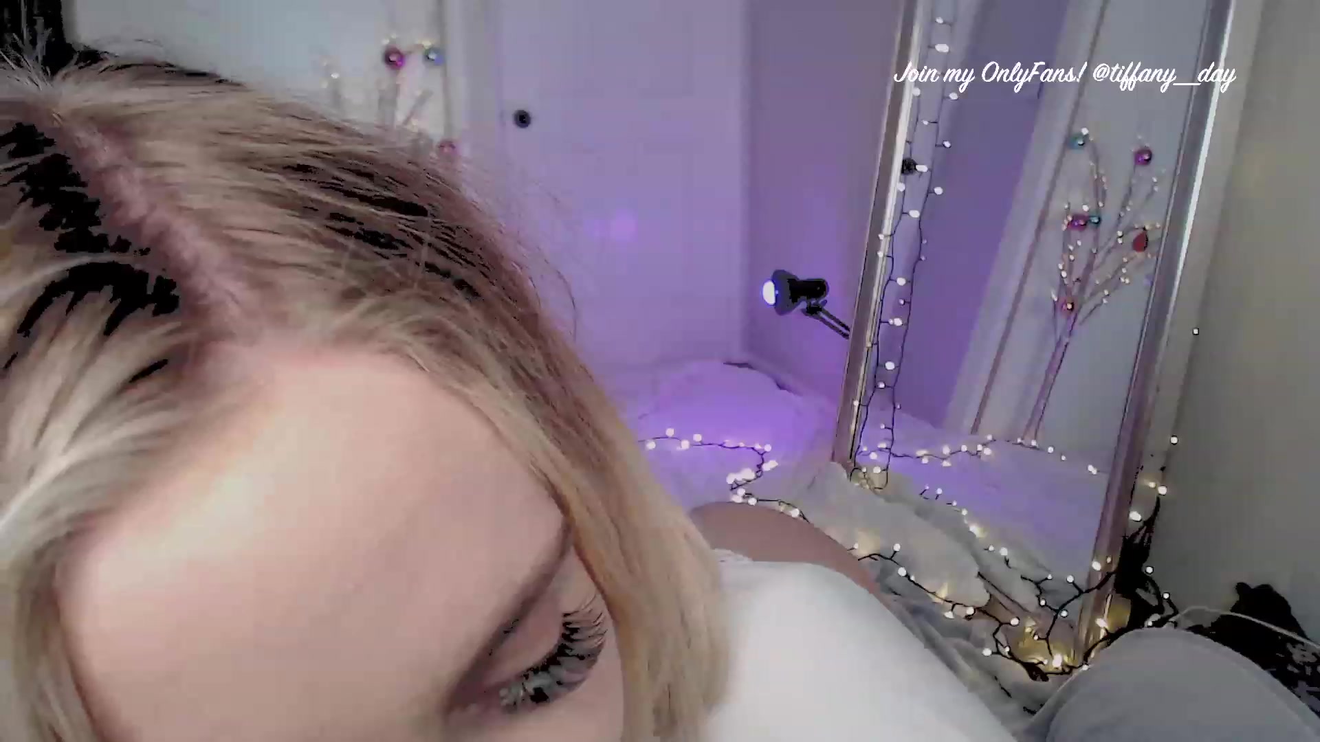 Gallery image thumbnail from OhTiffany's myfreecams stream on, 12/09/2022, 07:39 image 10 of 20