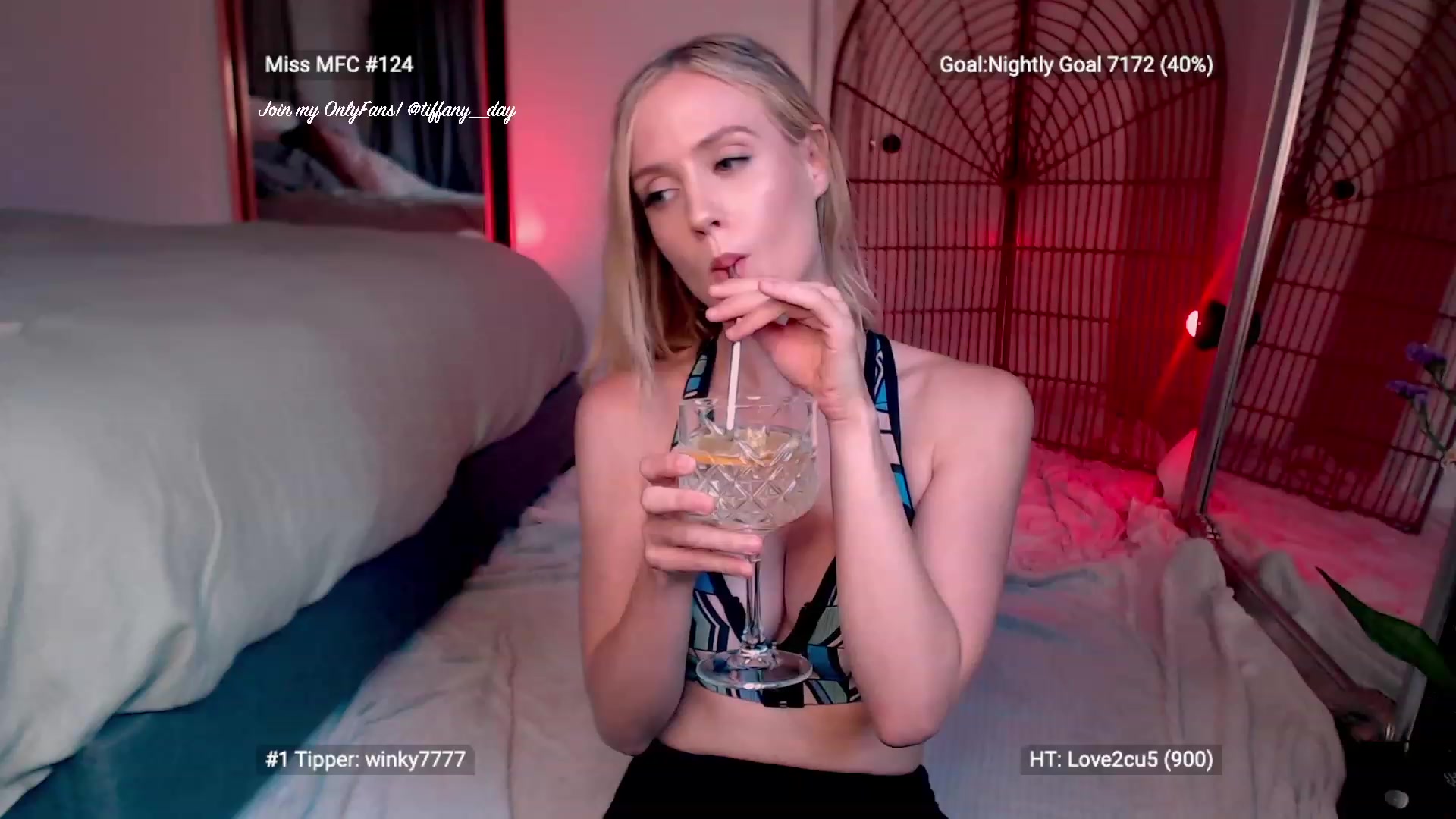 Gallery image thumbnail from OhTiffany's myfreecams stream on, 01/12/2023, 08:54 image 8 of 20