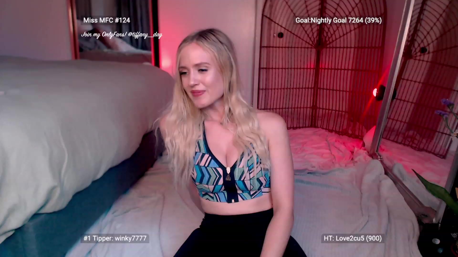 Gallery image thumbnail from OhTiffany's myfreecams stream on, 01/12/2023, 08:54 image 7 of 20