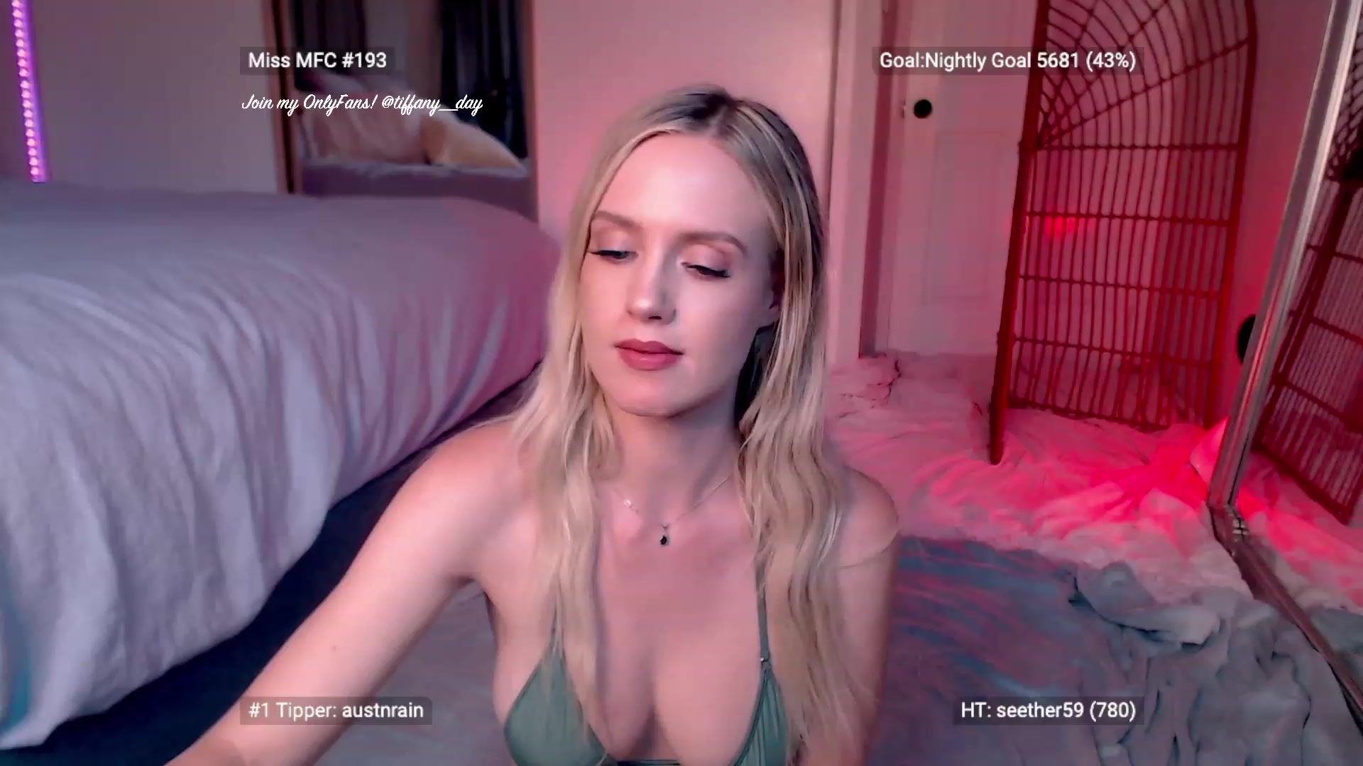 Gallery image thumbnail from OhTiffany's myfreecams stream on, 01/19/2023, 07:32 image 5 of 20