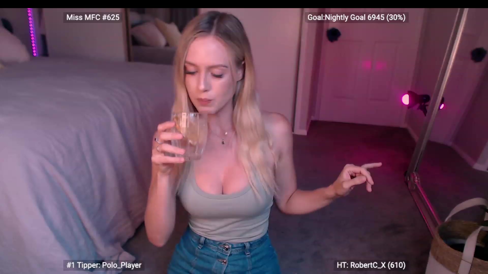 Gallery image thumbnail from OhTiffany's myfreecams stream on, 03/02/2023, 05:47 image 12 of 20
