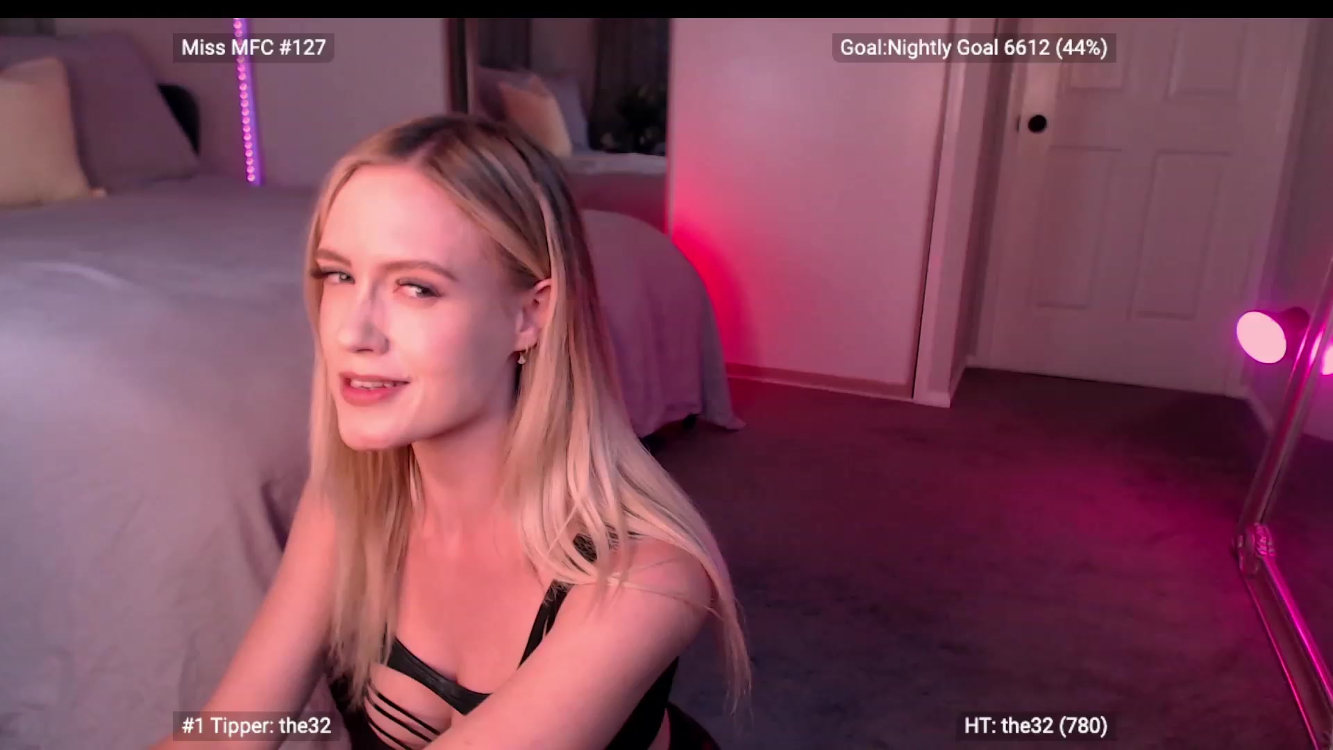Gallery image thumbnail from OhTiffany's myfreecams stream on, 03/10/2023, 06:47 image 4 of 20