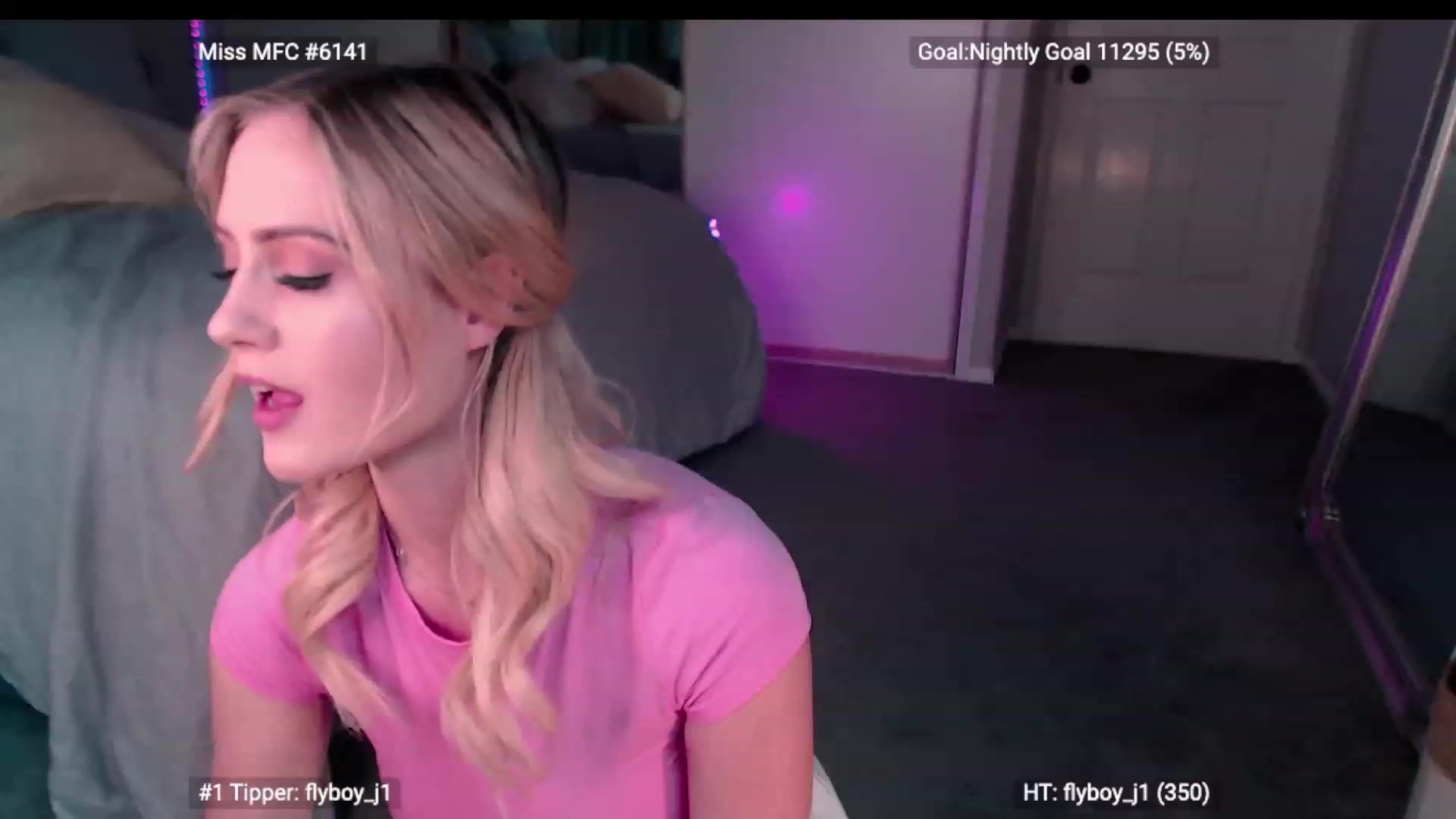 Gallery image thumbnail from OhTiffany's myfreecams stream on, 04/06/2023, 05:19 image 1 of 20