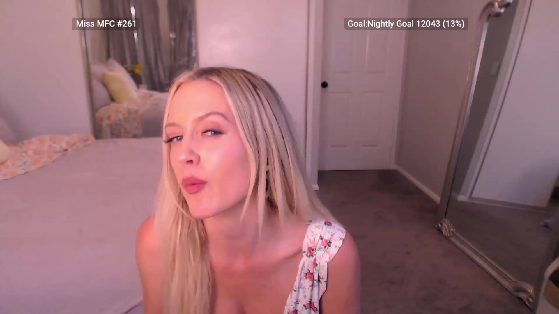 Gallery image thumbnail from OhTiffany's myfreecams stream on, 09/21/2023, 05:10 image 17 of 20