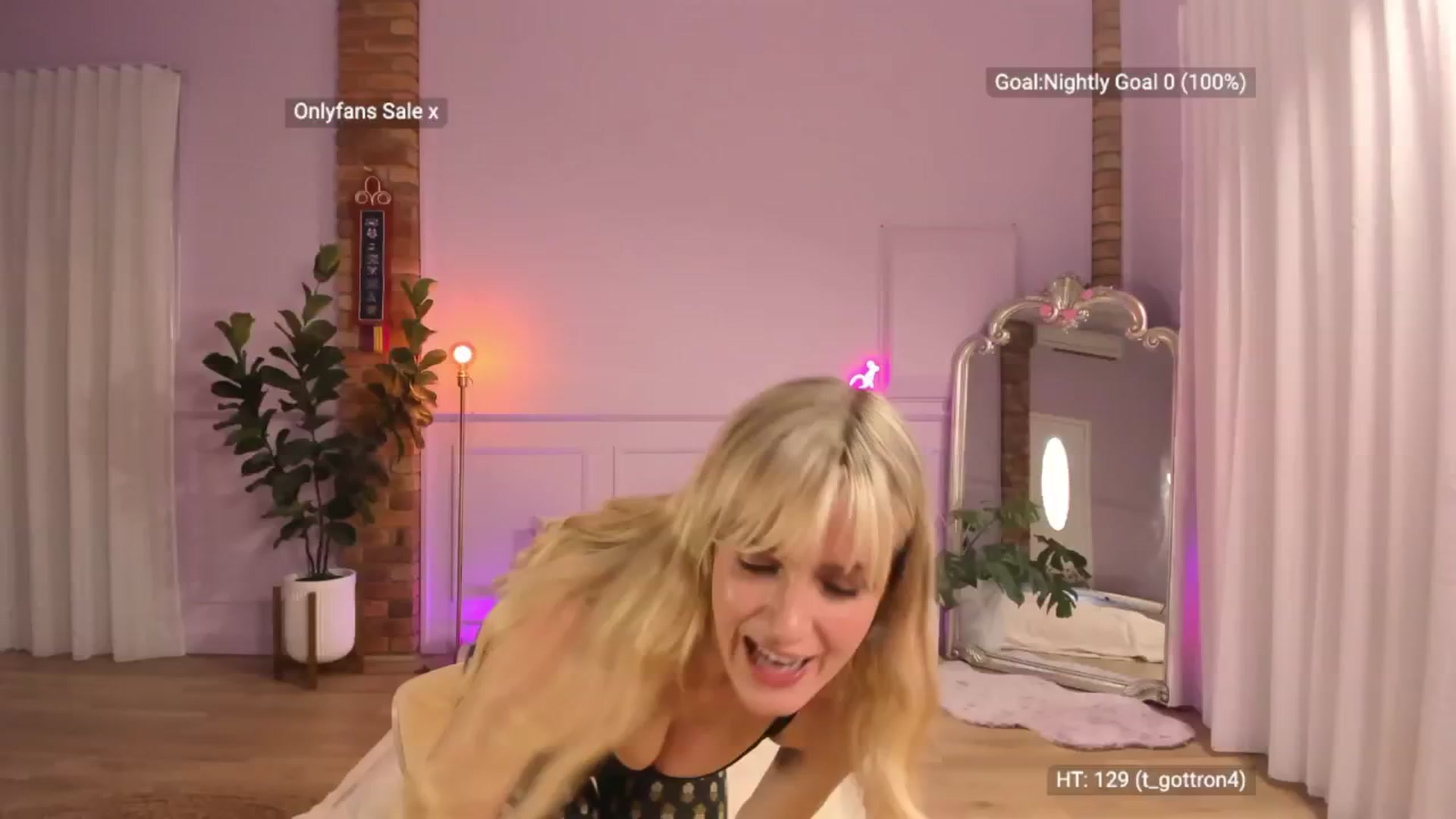 Gallery image thumbnail from OhTiffany's myfreecams stream on, 03/17/2025, 05:15 image 9 of 20