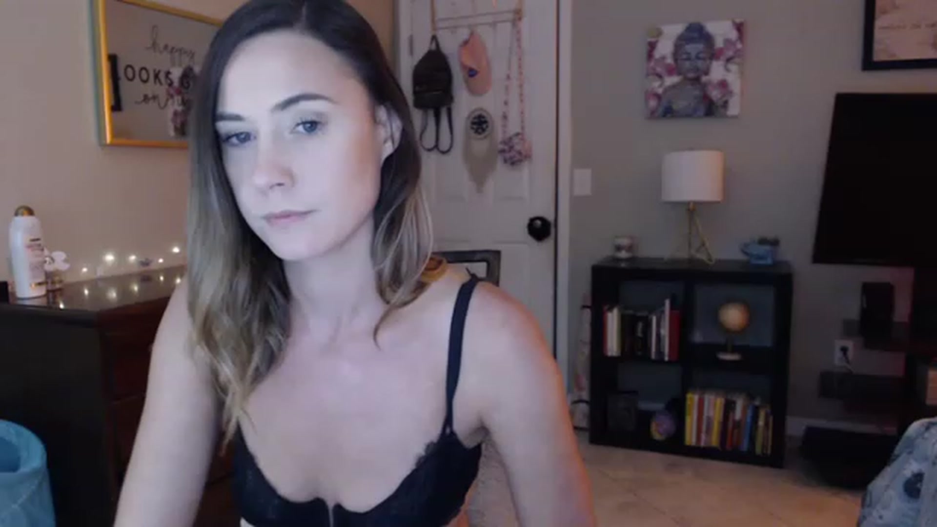 Gallery image thumbnail from OhYesCeleste's myfreecams stream on, 12/18/2022, 10:56 image 8 of 20