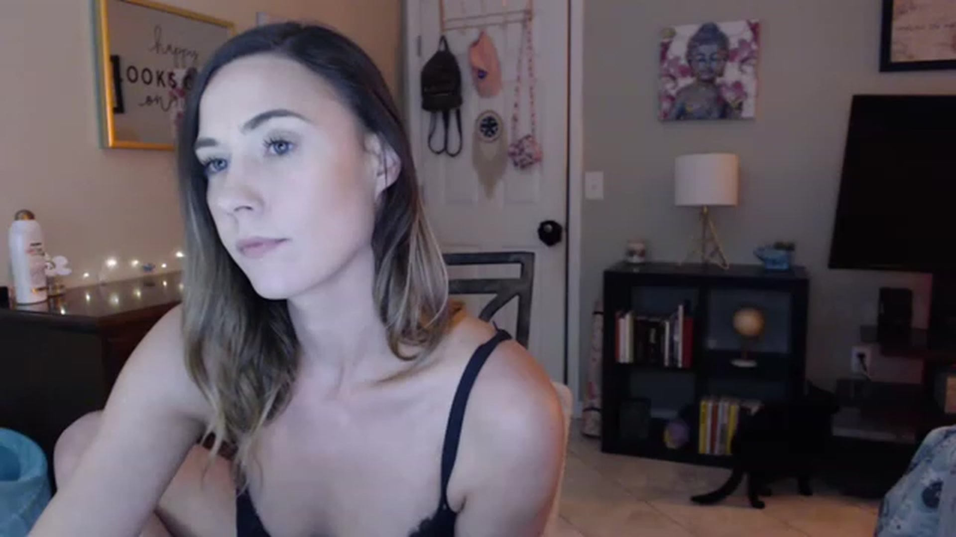 Gallery image thumbnail from OhYesCeleste's myfreecams stream on, 12/18/2022, 10:56 image 7 of 20