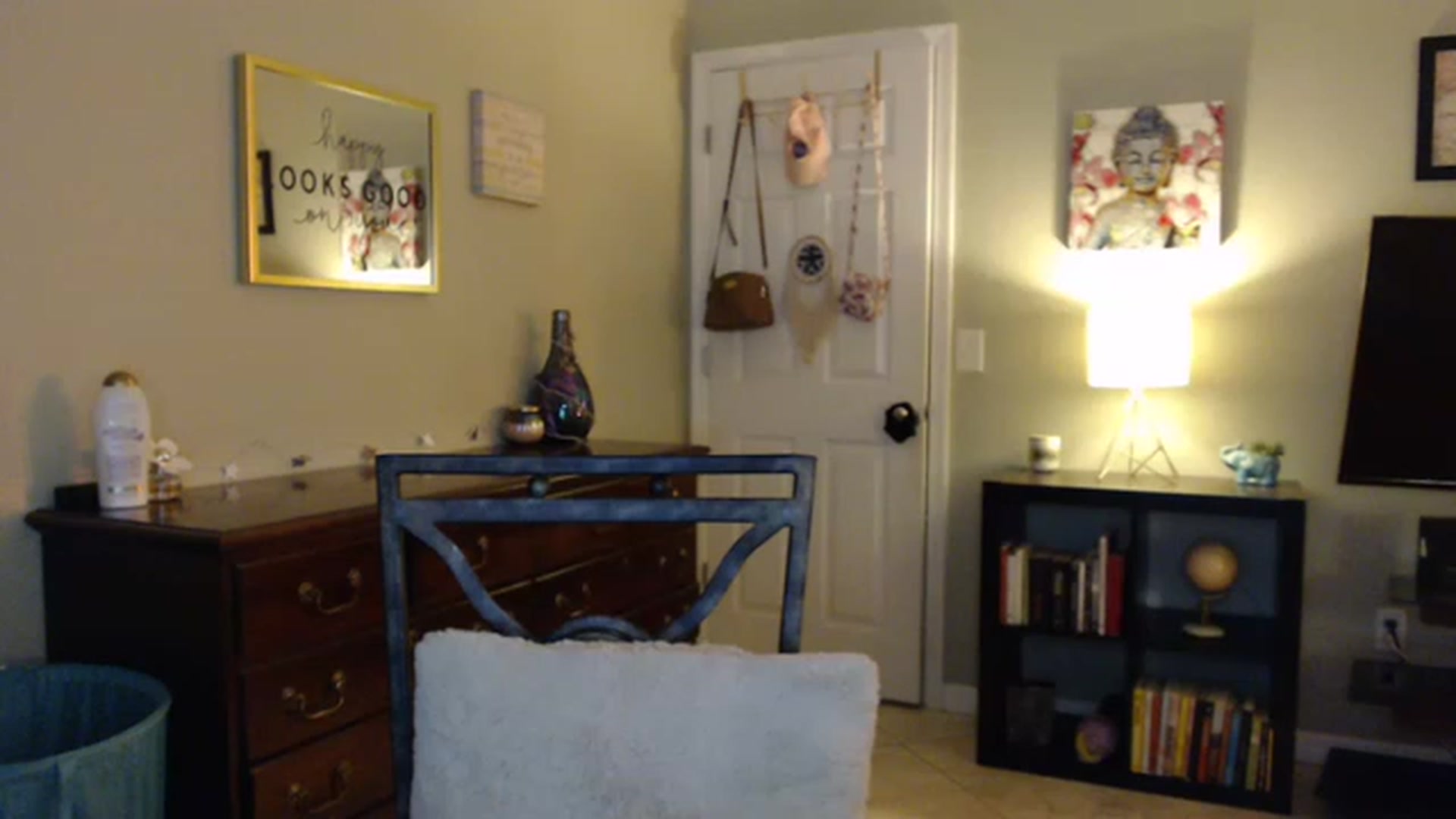 Gallery image thumbnail from OhYesCeleste's myfreecams stream on, 12/21/2022, 07:44 image 12 of 20