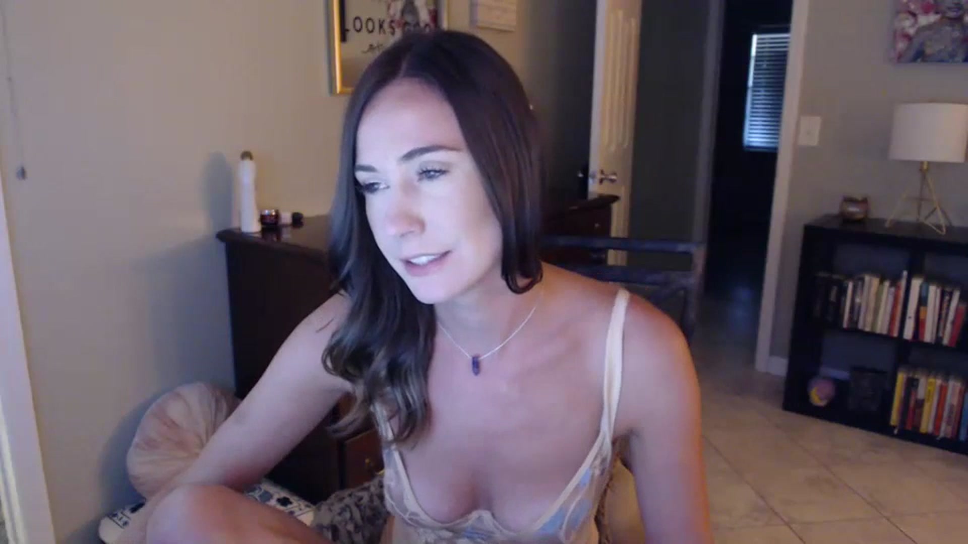 Gallery image thumbnail from OhYesCeleste's myfreecams stream on, 07/01/2023, 11:53 image 19 of 20