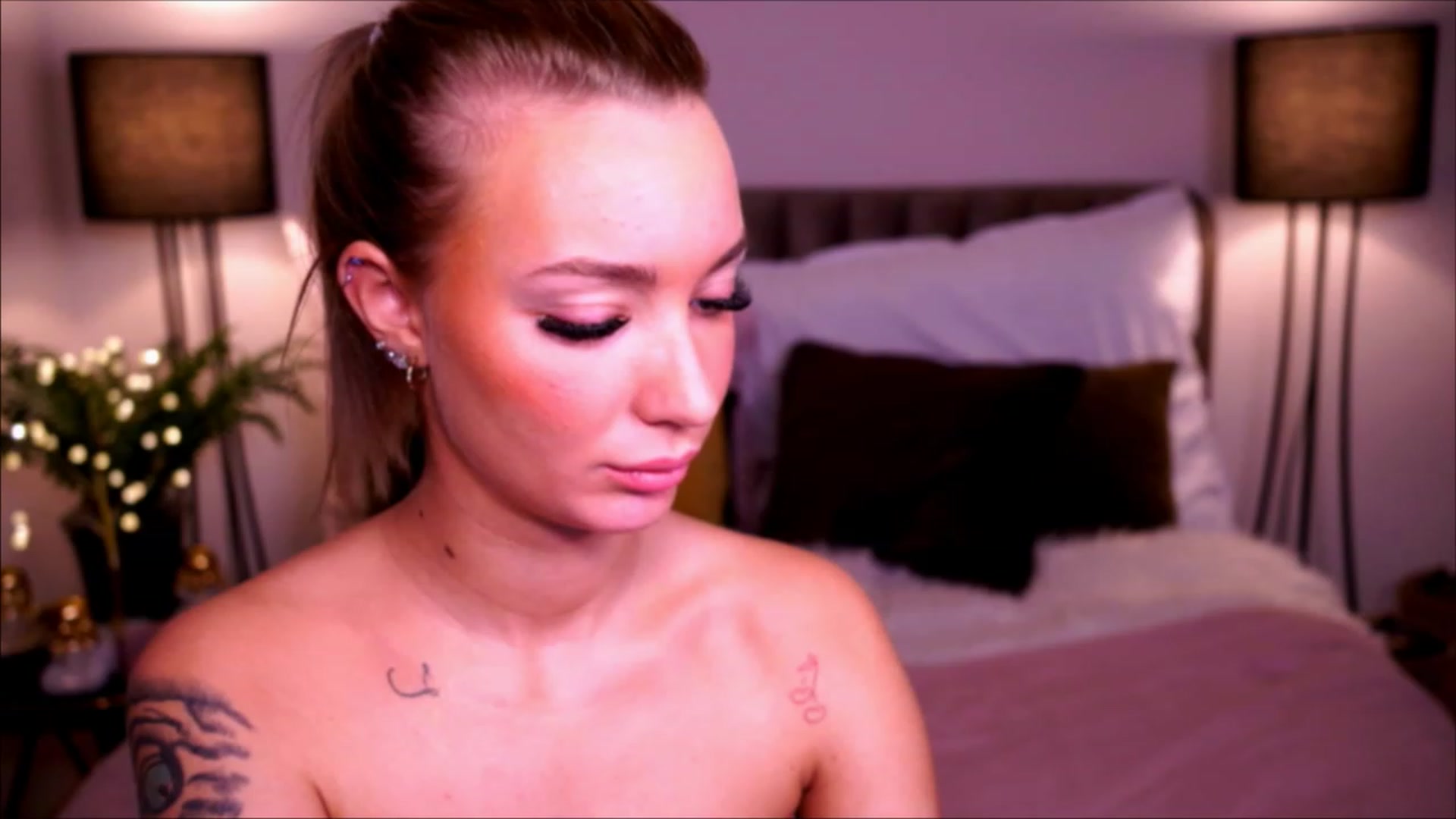 Gallery image thumbnail from Oh_Honey_Baby's myfreecams stream on, 02/23/2023, 22:00 image 10 of 20
