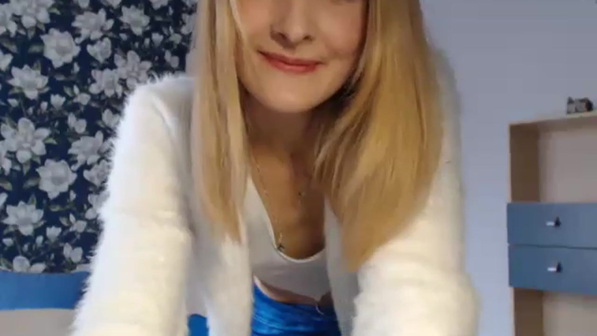 Gallery image thumbnail from Oh_Lily's myfreecams stream on, 02/17/2023, 11:56 image 15 of 20
