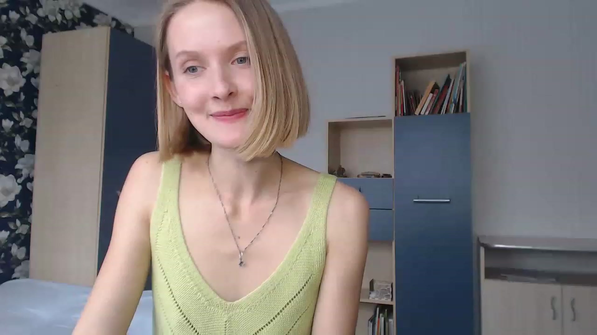 Gallery image thumbnail from Oh_Lily's myfreecams stream on, 04/06/2023, 09:21 image 12 of 20