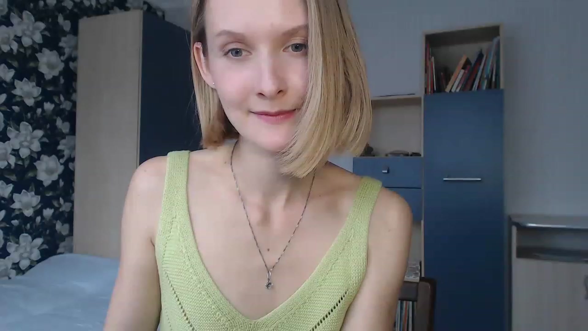 Gallery image thumbnail from Oh_Lily's myfreecams stream on, 04/06/2023, 09:21 image 7 of 20