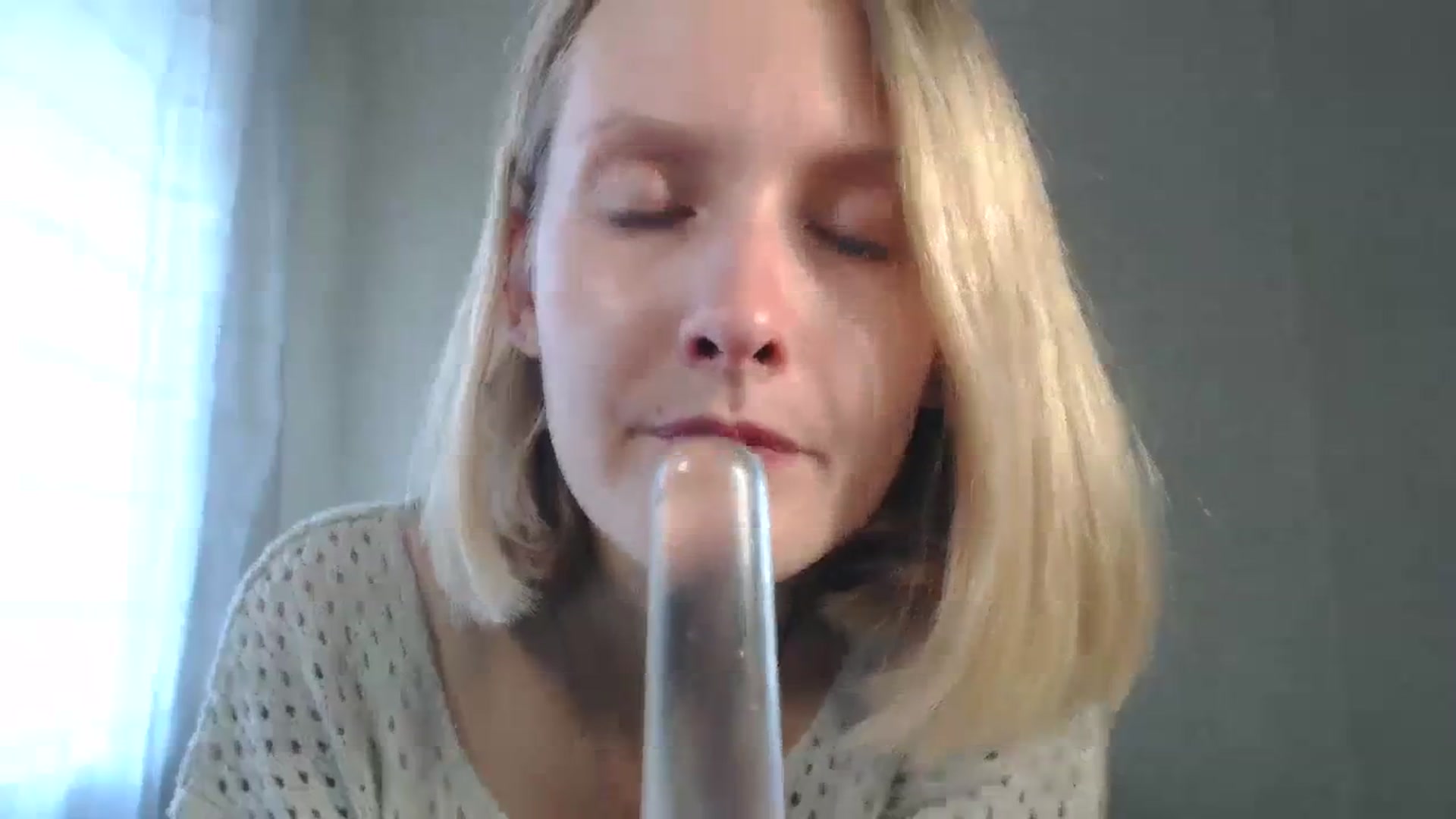 Gallery image thumbnail from Oh_Lily's myfreecams stream on, 10/30/2023, 13:08 image 10 of 20