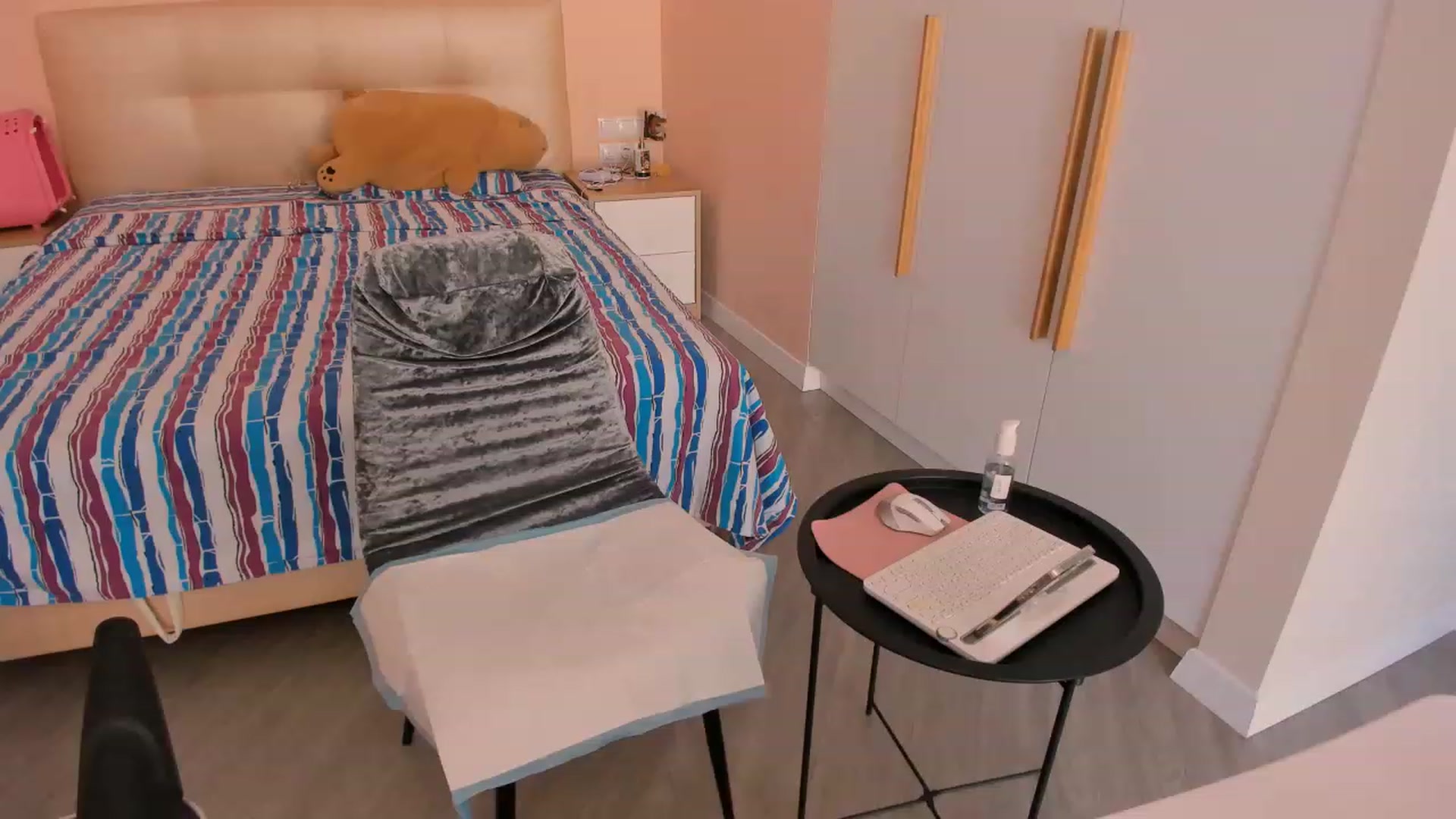 Gallery image thumbnail from Oh_yess's myfreecams stream on, 07/28/2023, 14:04 image 7 of 20