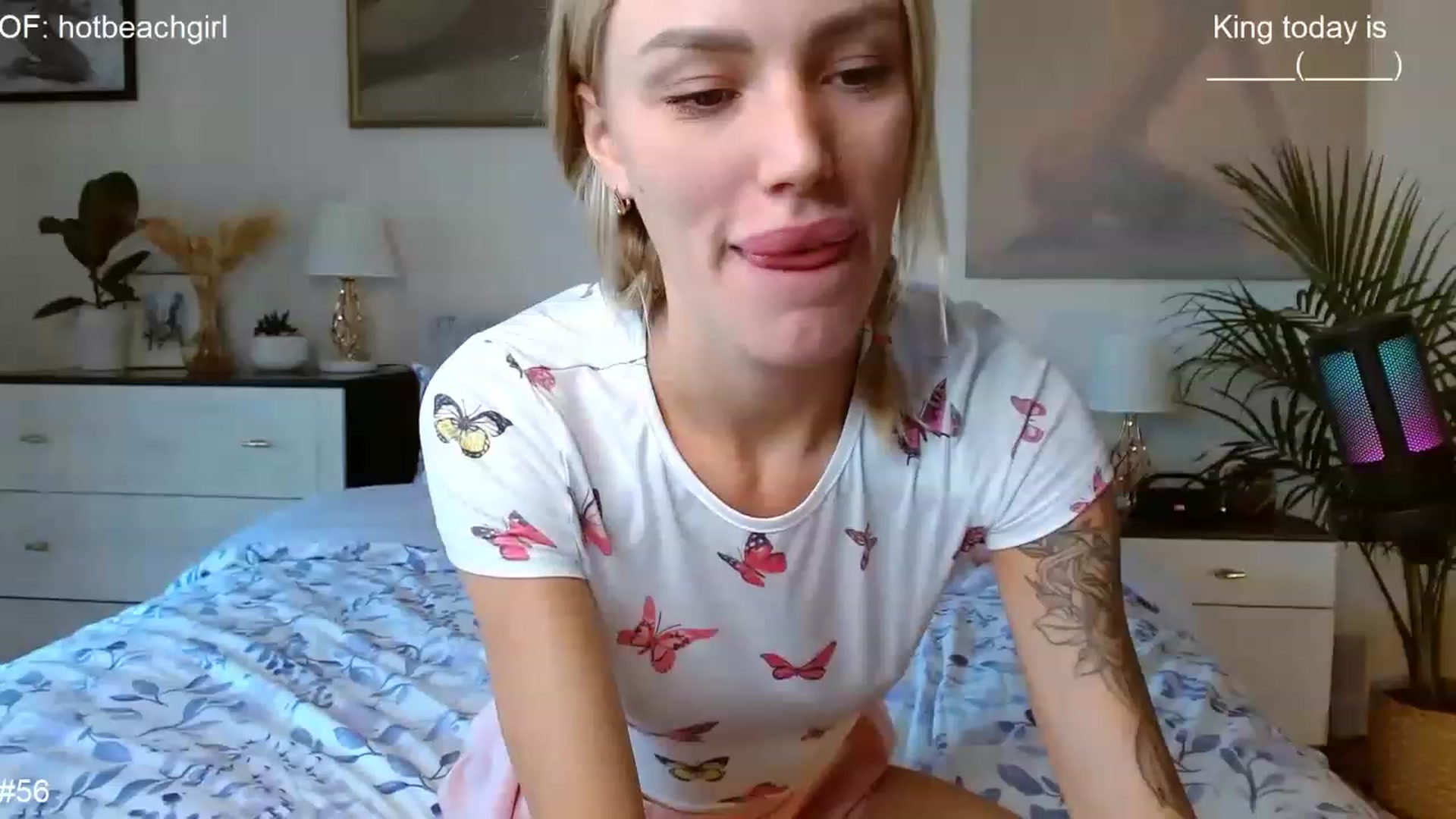 Gallery image thumbnail from Ohbabykelly's myfreecams stream on, 11/22/2022, 19:46 image 1 of 20