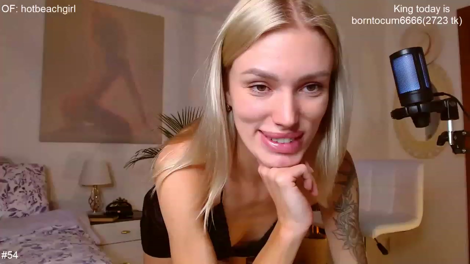 Gallery image thumbnail from Ohbabykelly's myfreecams stream on, 11/27/2022, 01:50 image 5 of 20