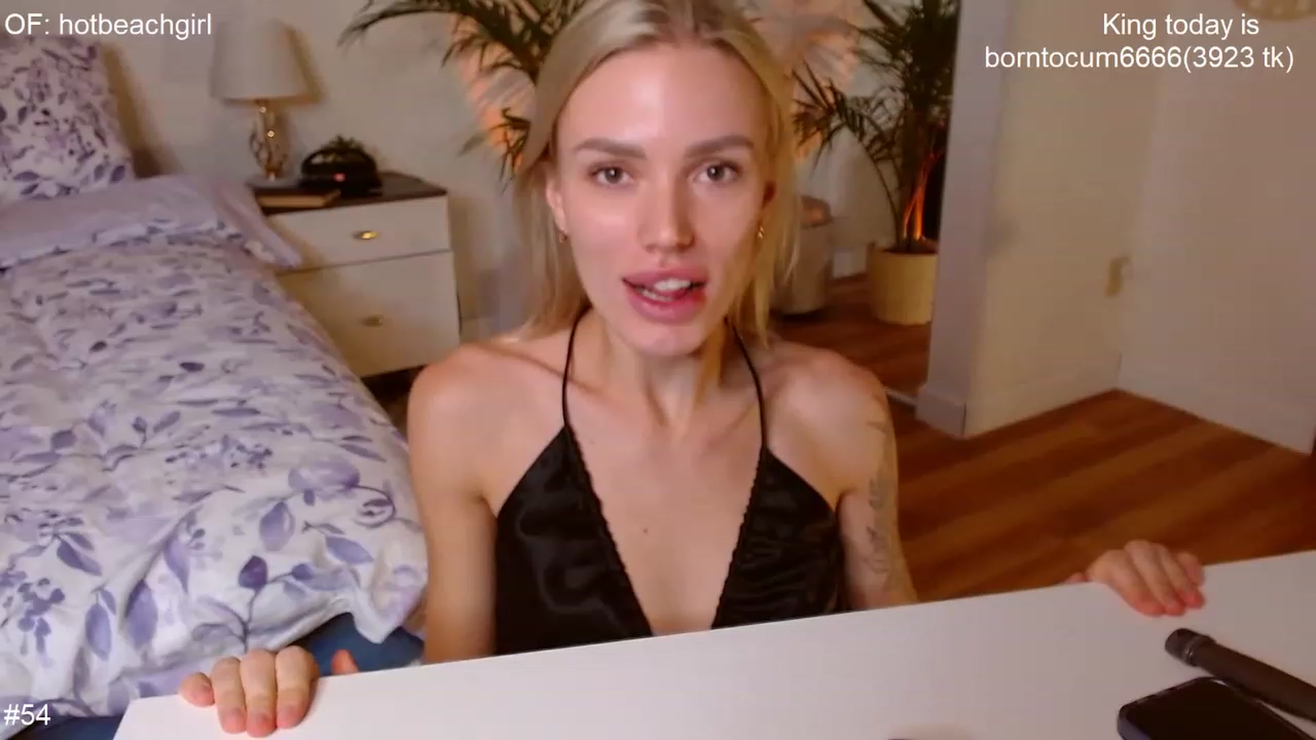 Gallery image thumbnail from Ohbabykelly's myfreecams stream on, 11/27/2022, 01:50 image 16 of 20