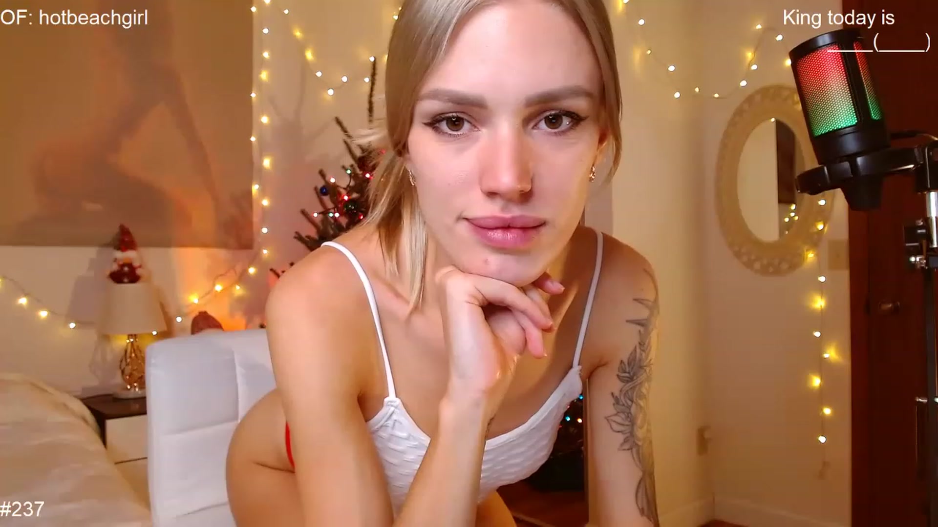 Gallery image thumbnail from Ohbabykelly's myfreecams stream on, 12/12/2022, 05:33 image 14 of 20